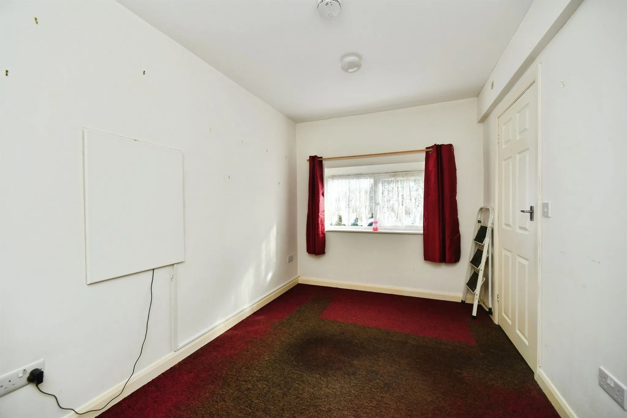 3 bed Semi-Detached Bungalow