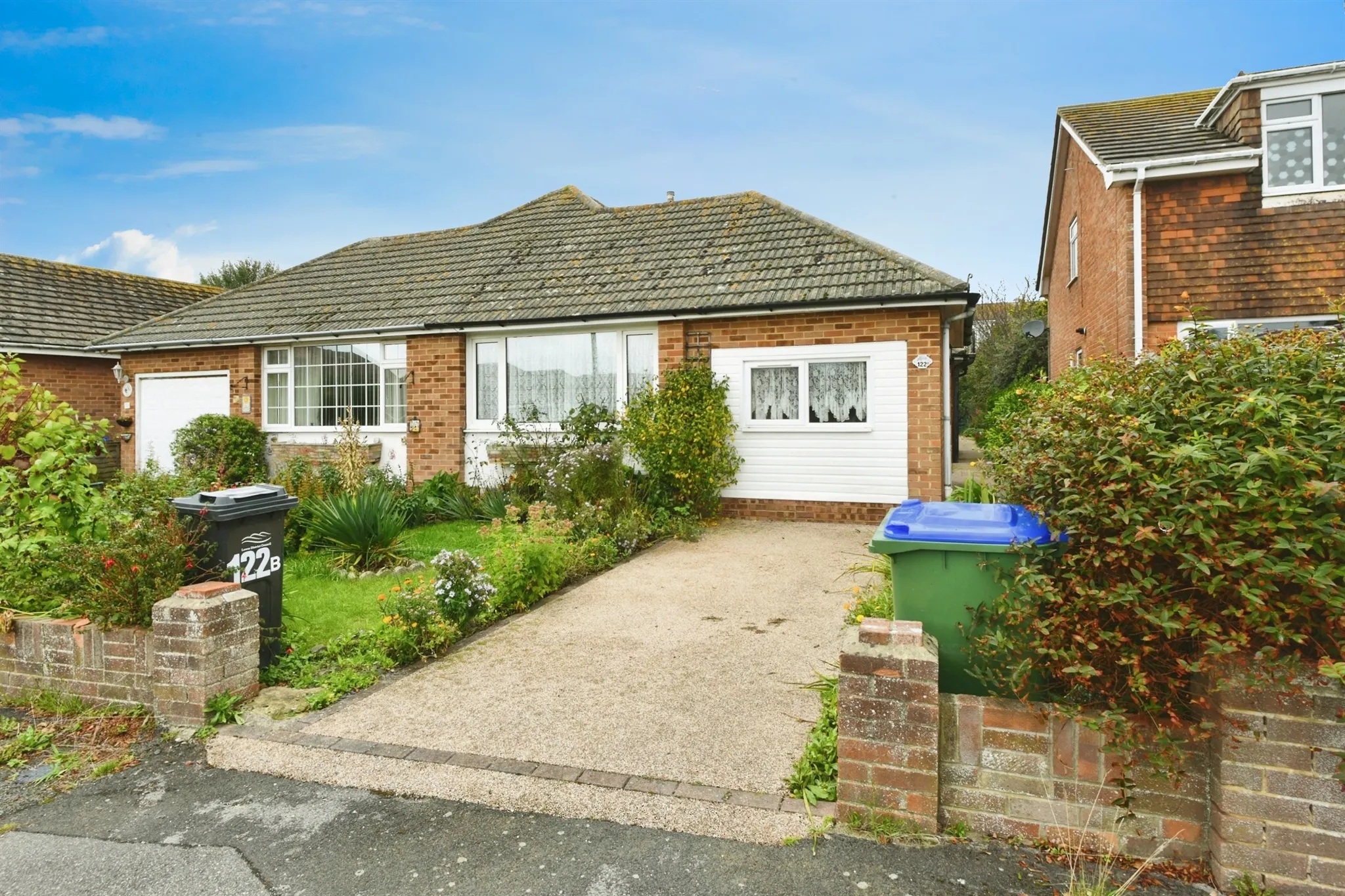 3 bed Semi-Detached Bungalow