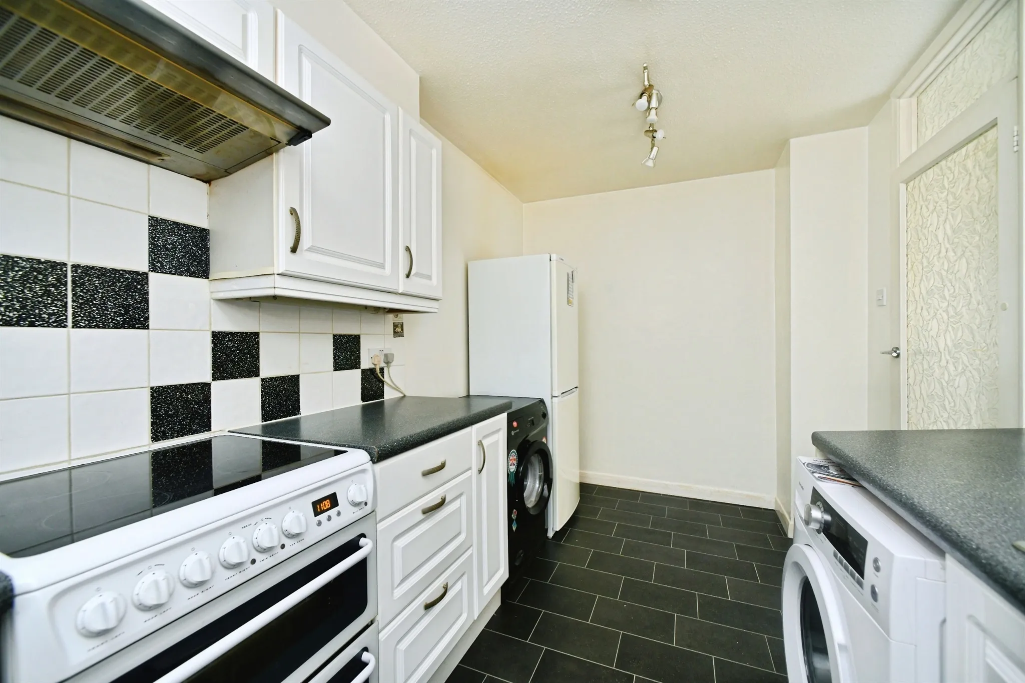 3 bed Semi-Detached Bungalow