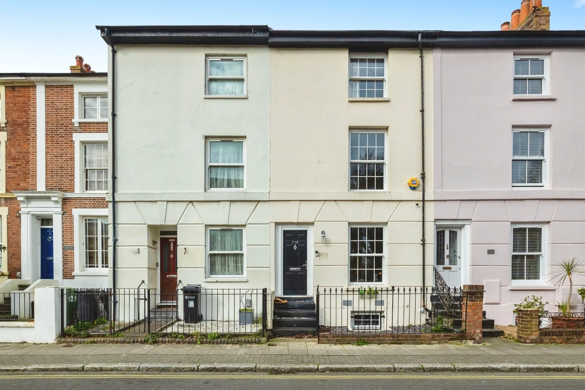 3 bed Terraced