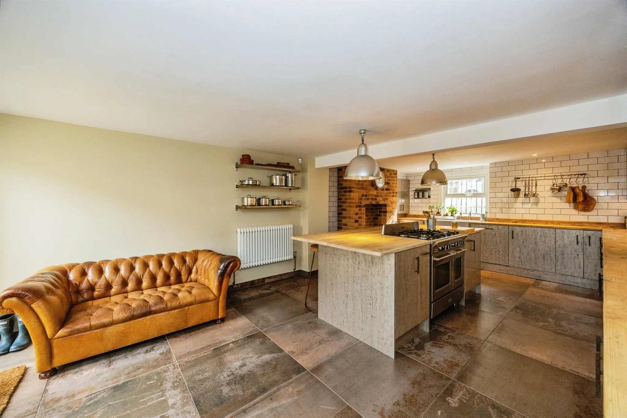 3 bed Terraced