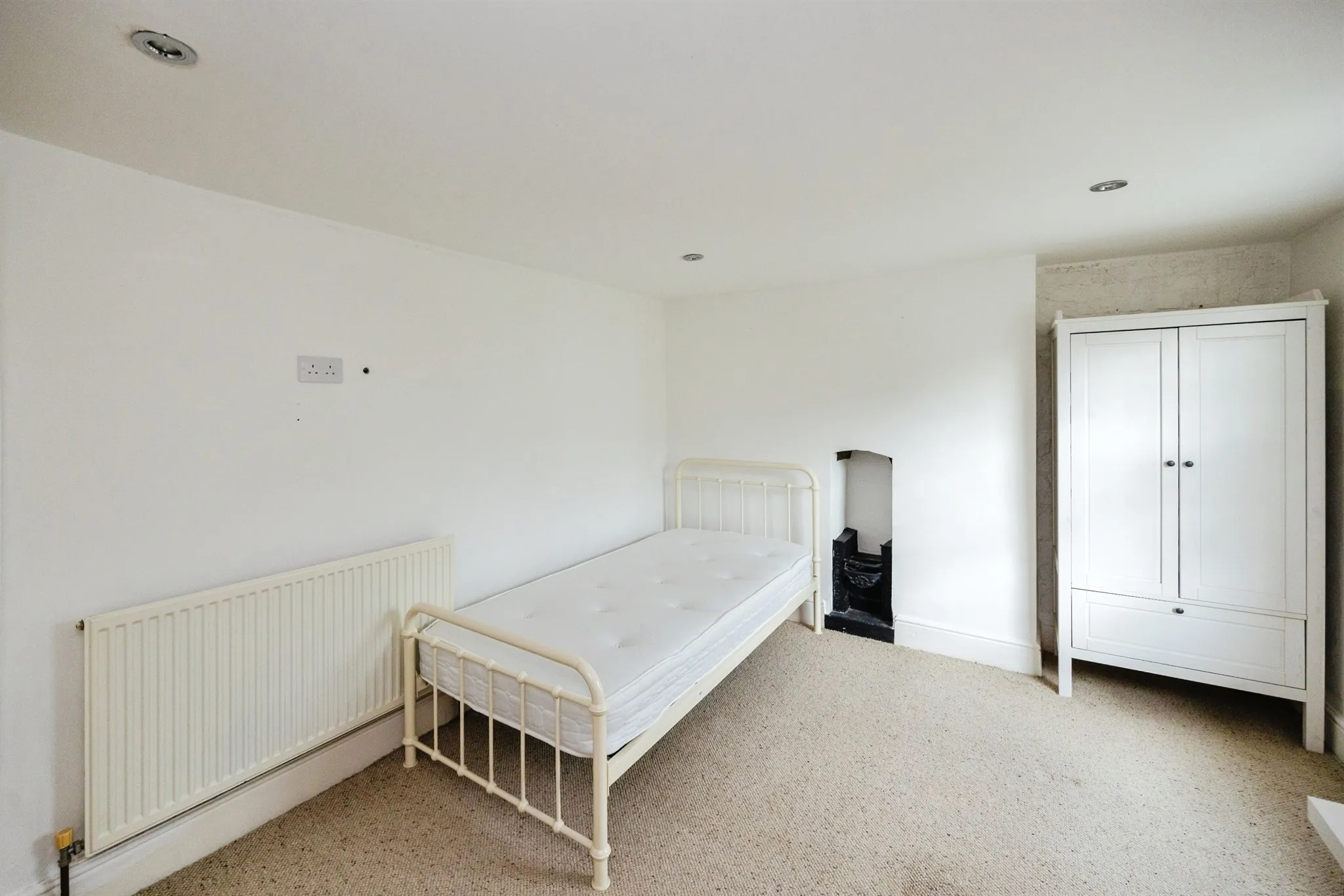 3 bed Terraced