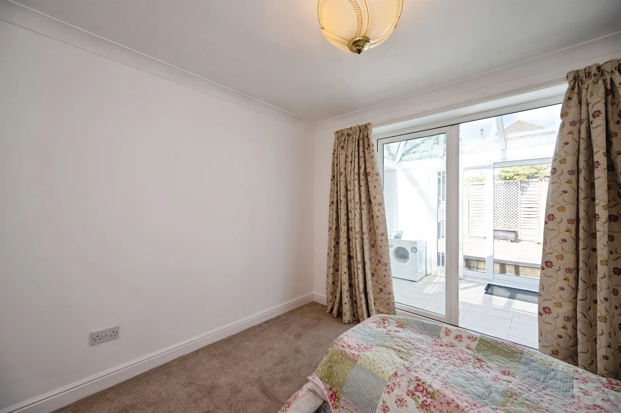 2 bed Detached Bungalow