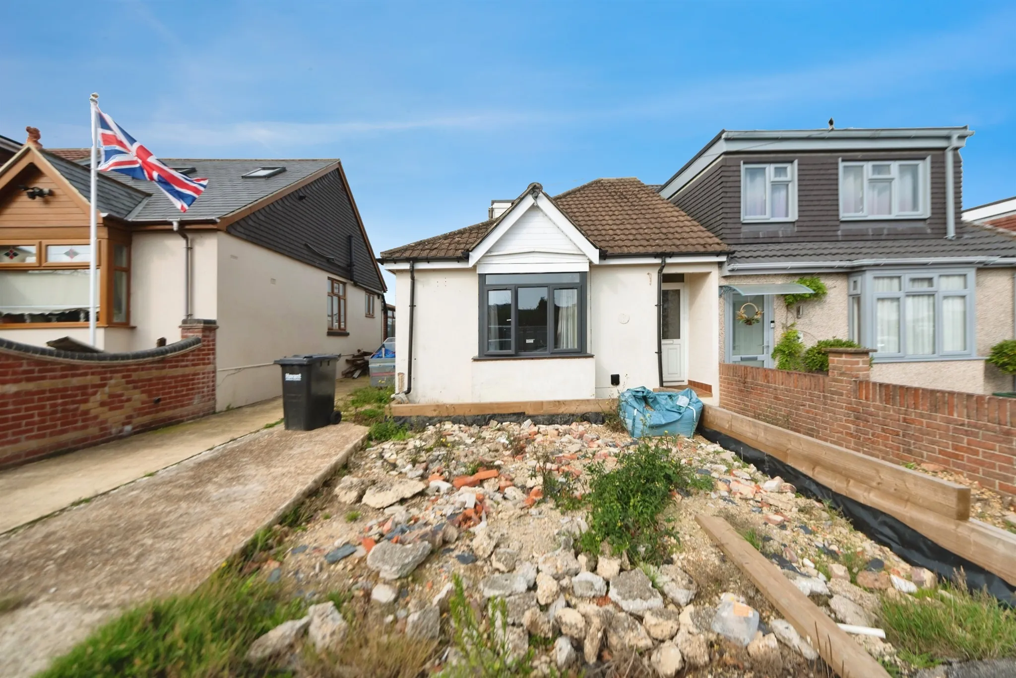 2 bed Semi-Detached Bungalow