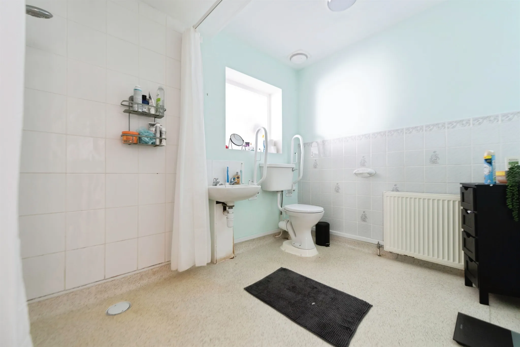 2 bed Semi-Detached Bungalow