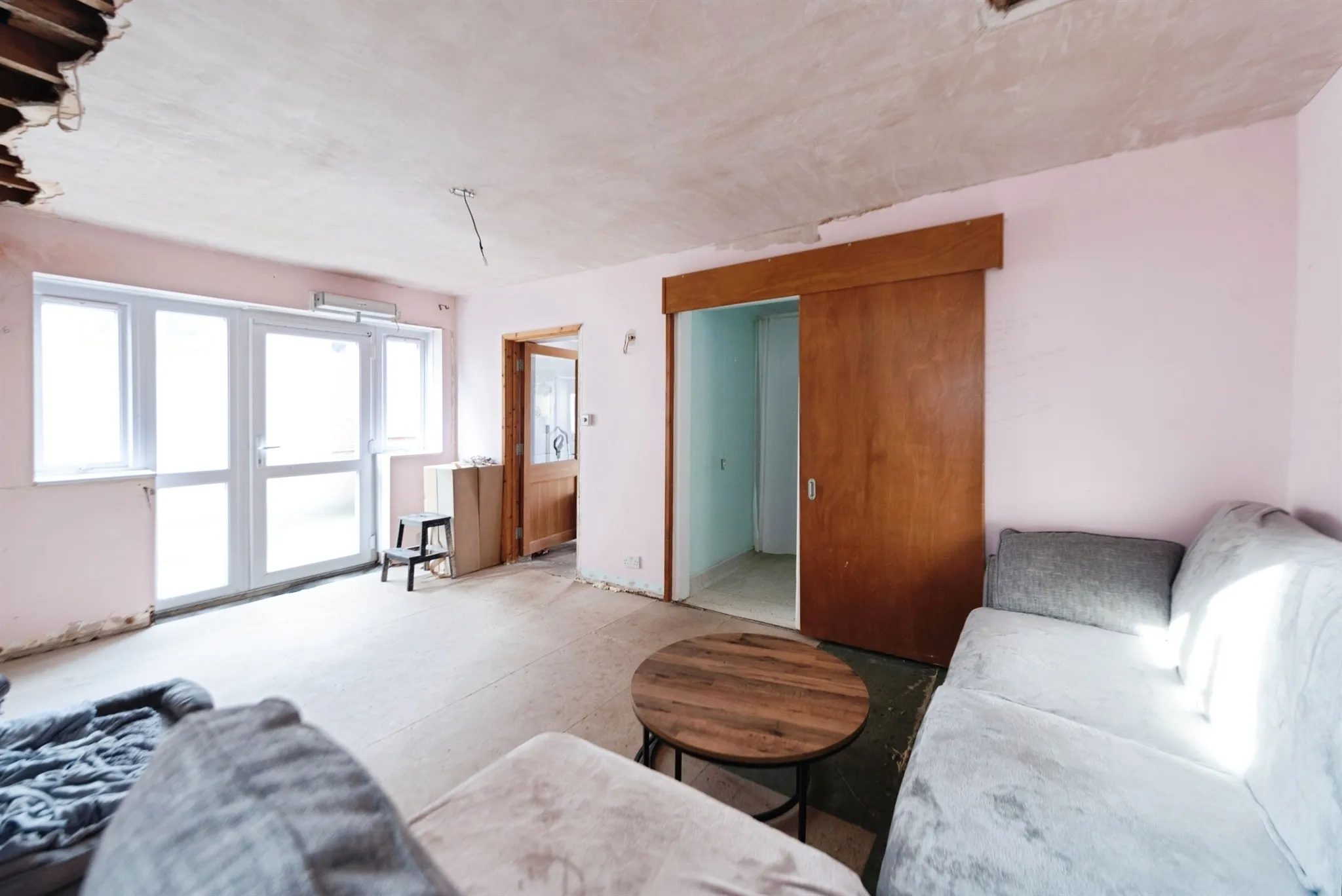 2 bed Semi-Detached Bungalow