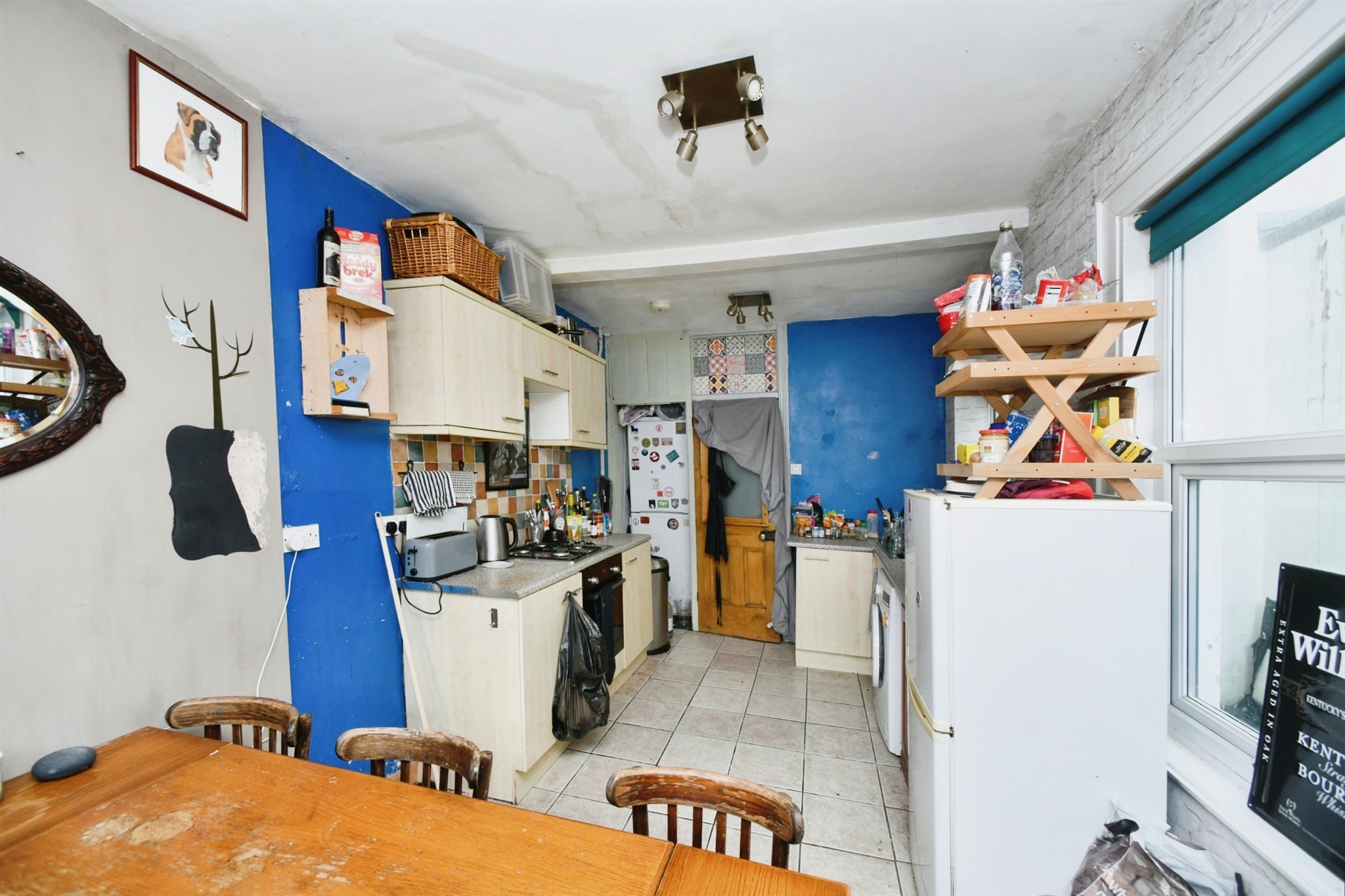 4 bed Semi-Detached