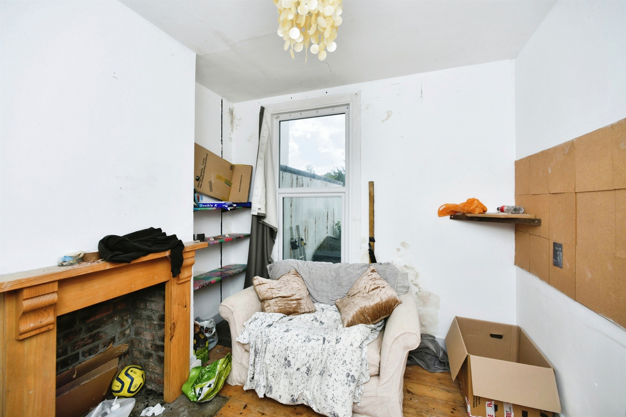 4 bed Semi-Detached