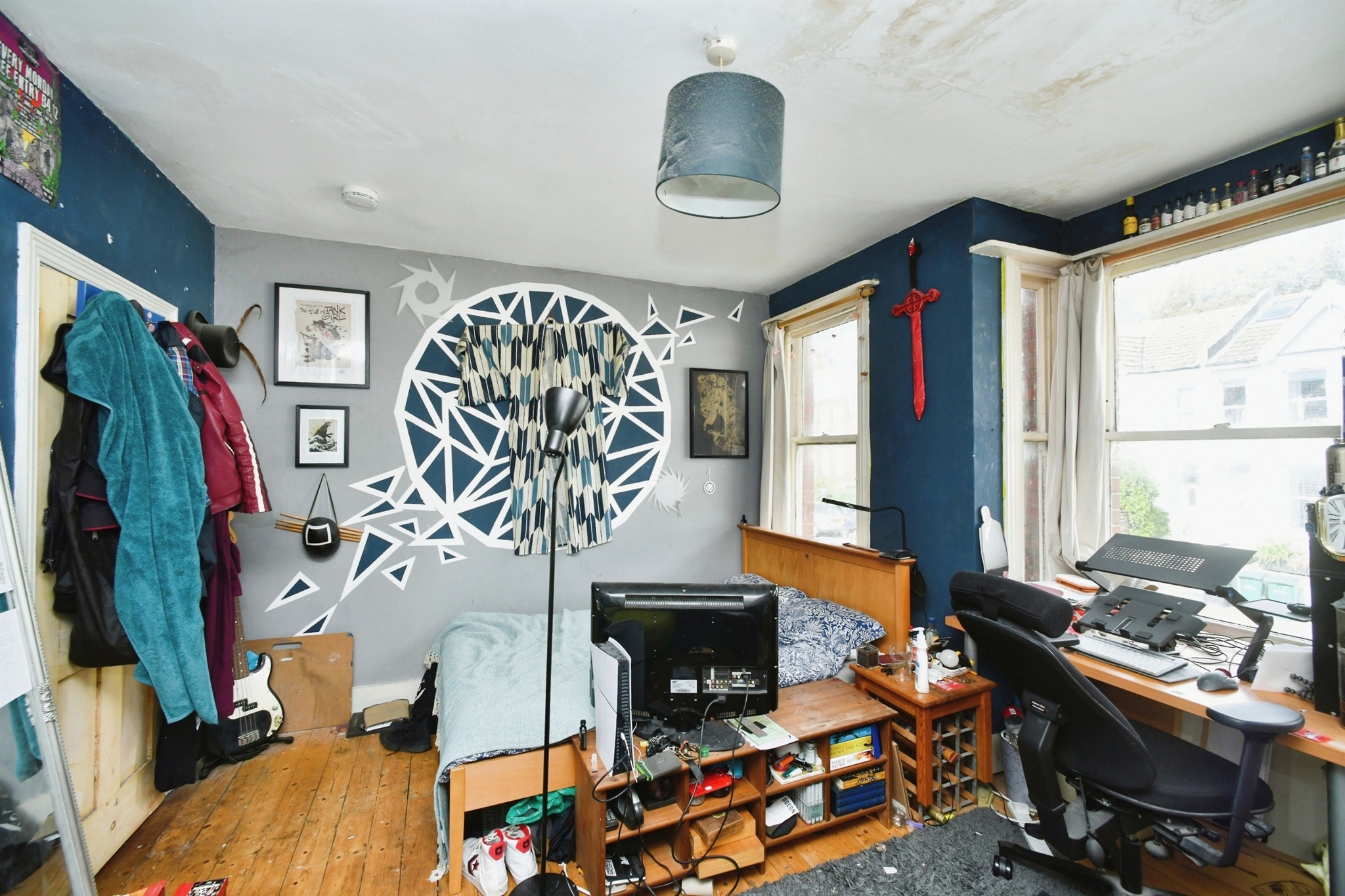 4 bed Semi-Detached