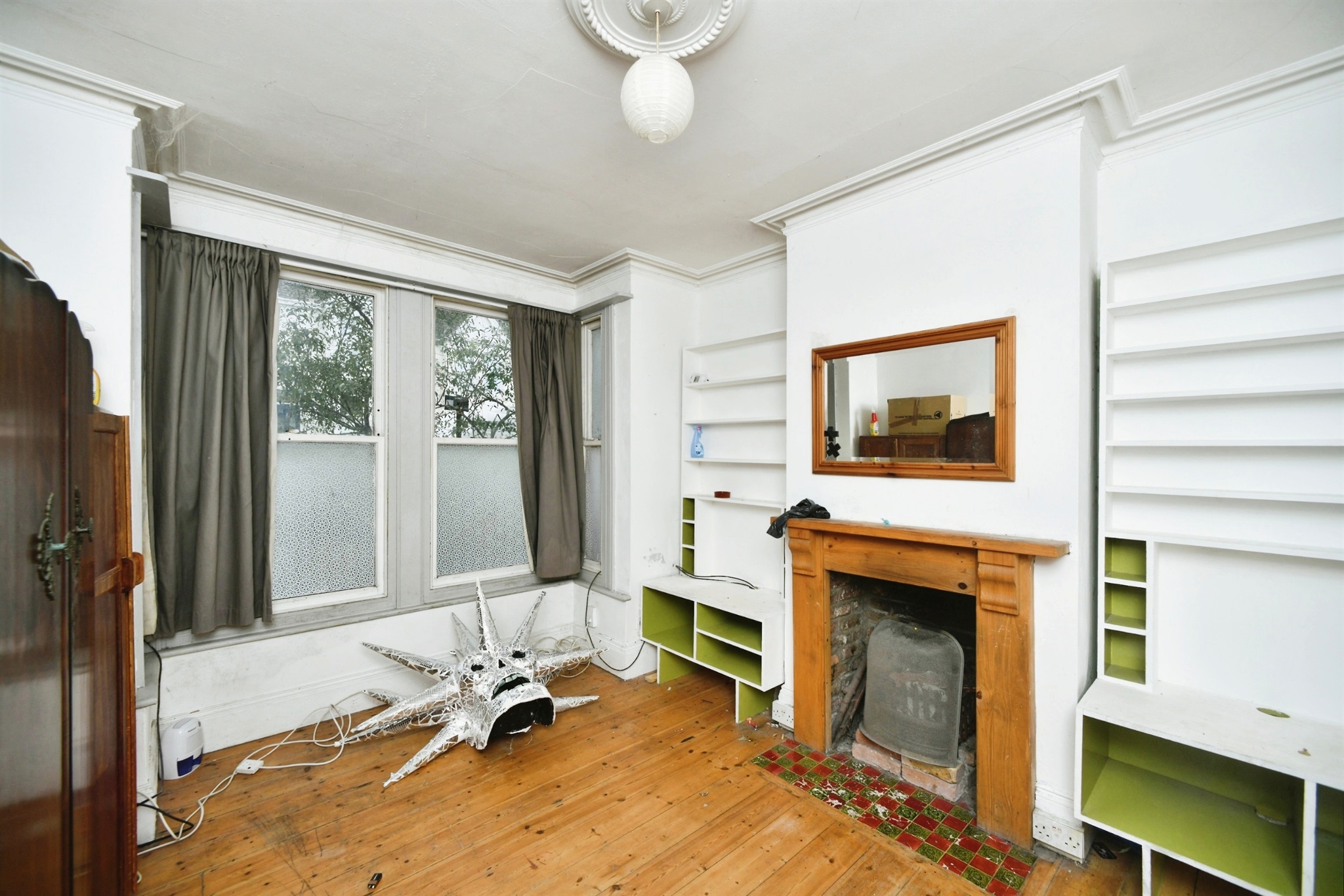 4 bed Semi-Detached