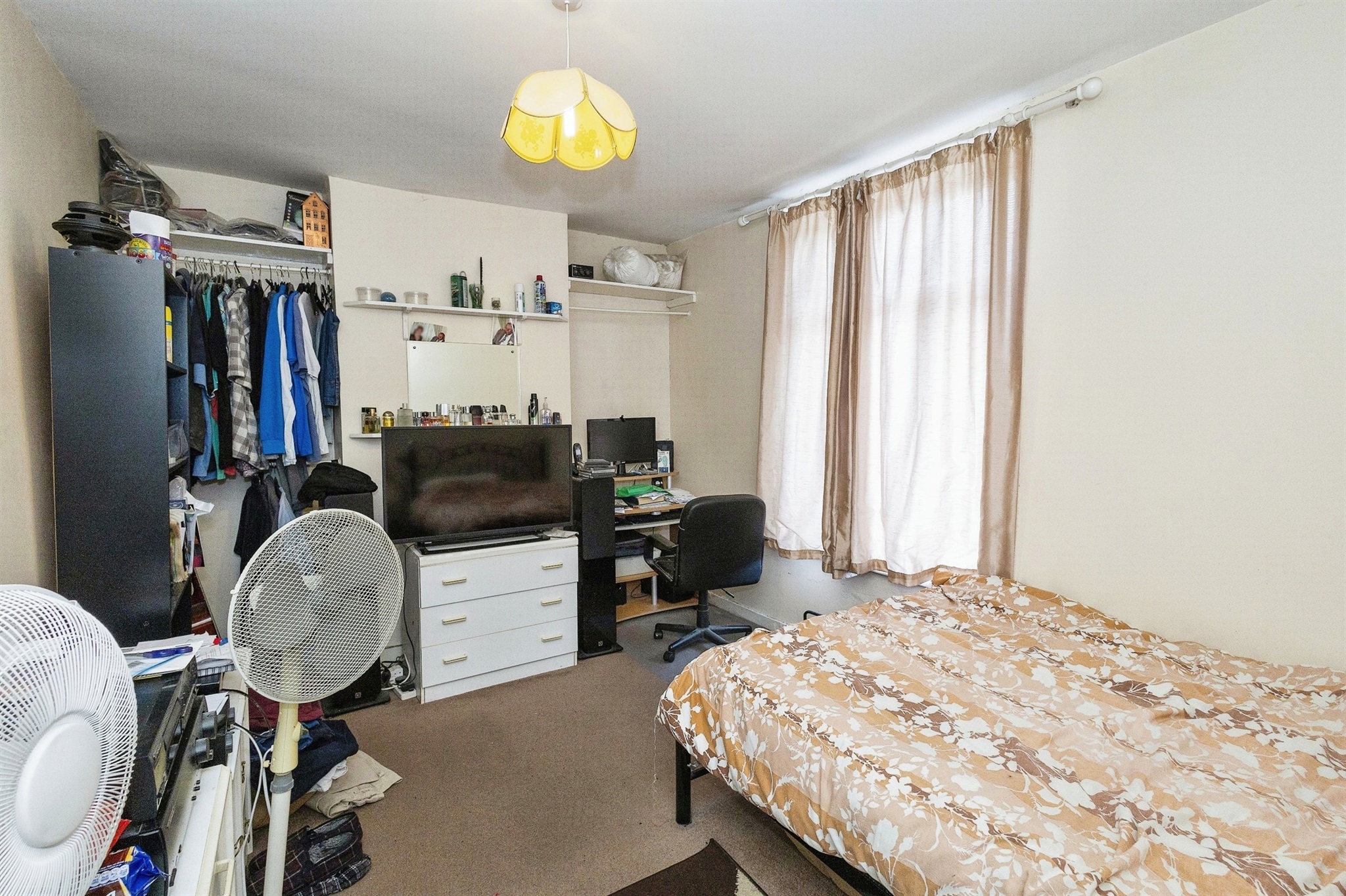3 bed End of Terrace