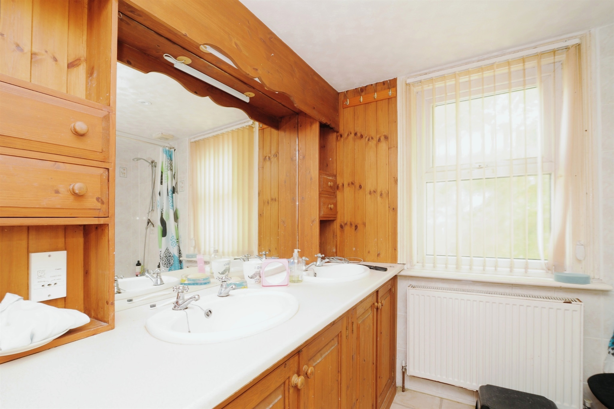 4 bed Terraced