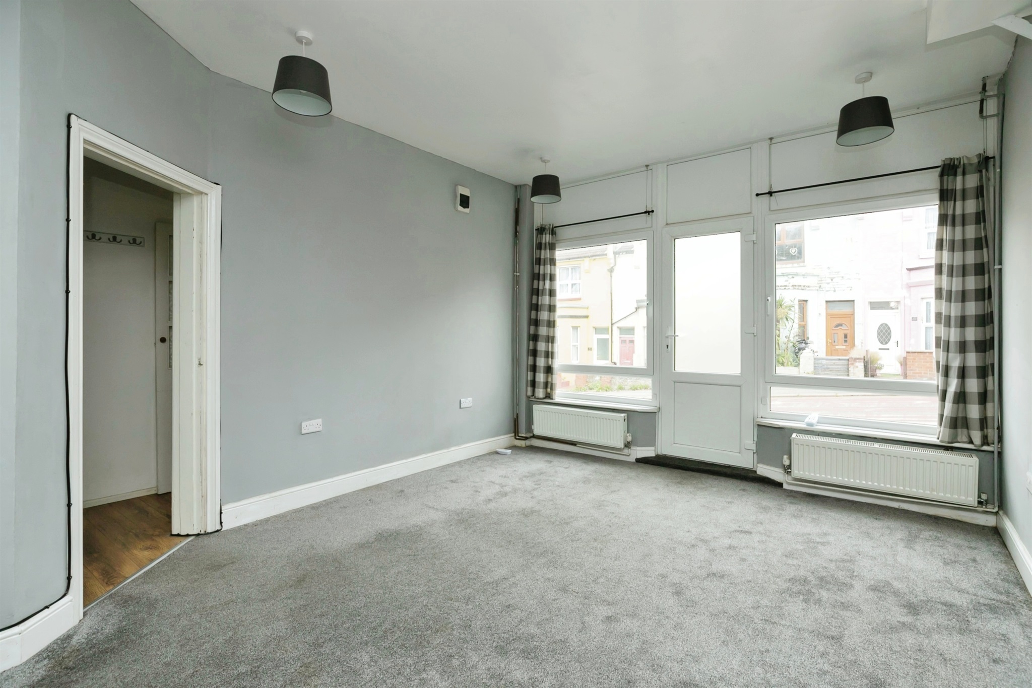3 bed Terraced
