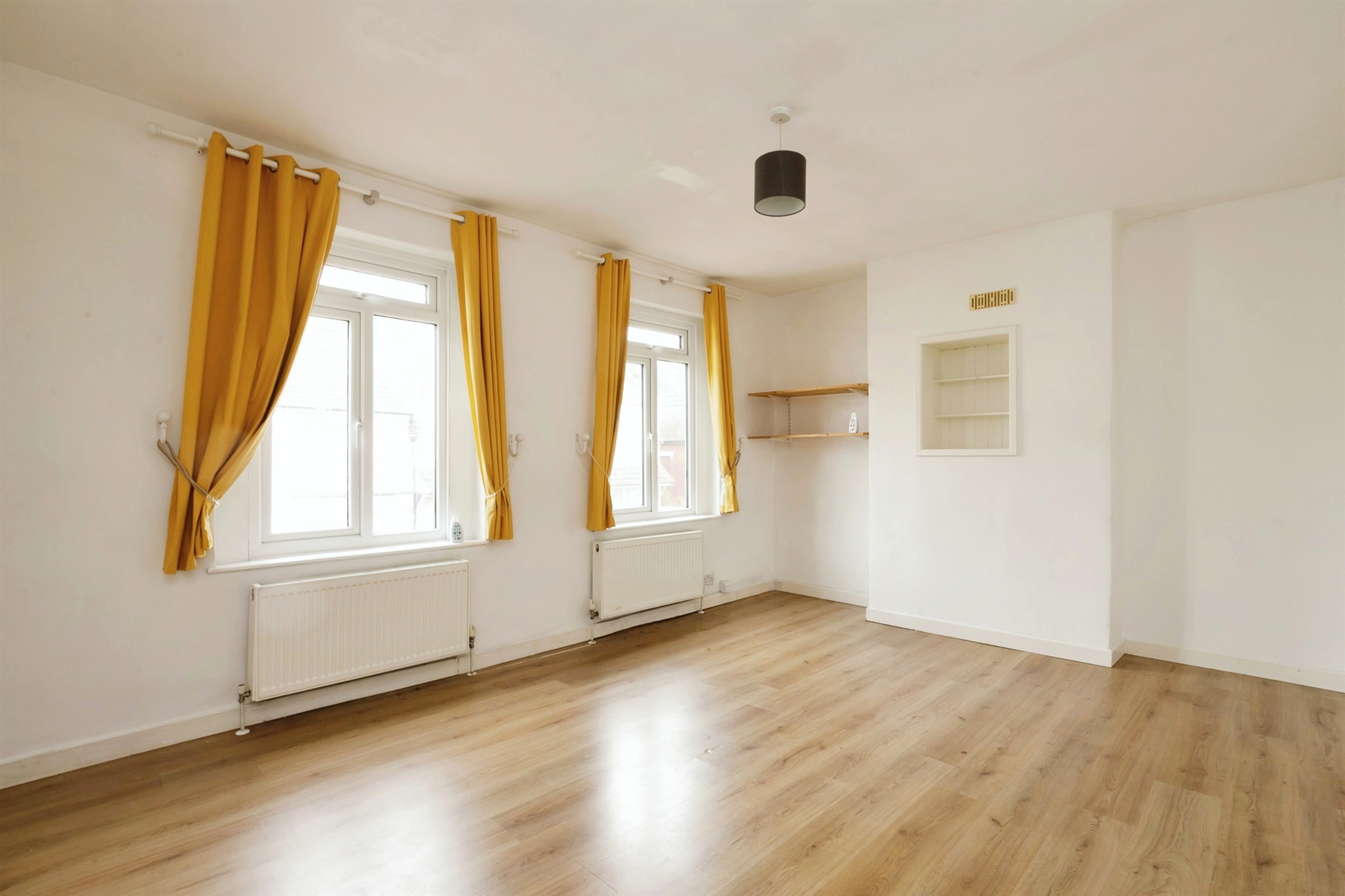 3 bed Terraced
