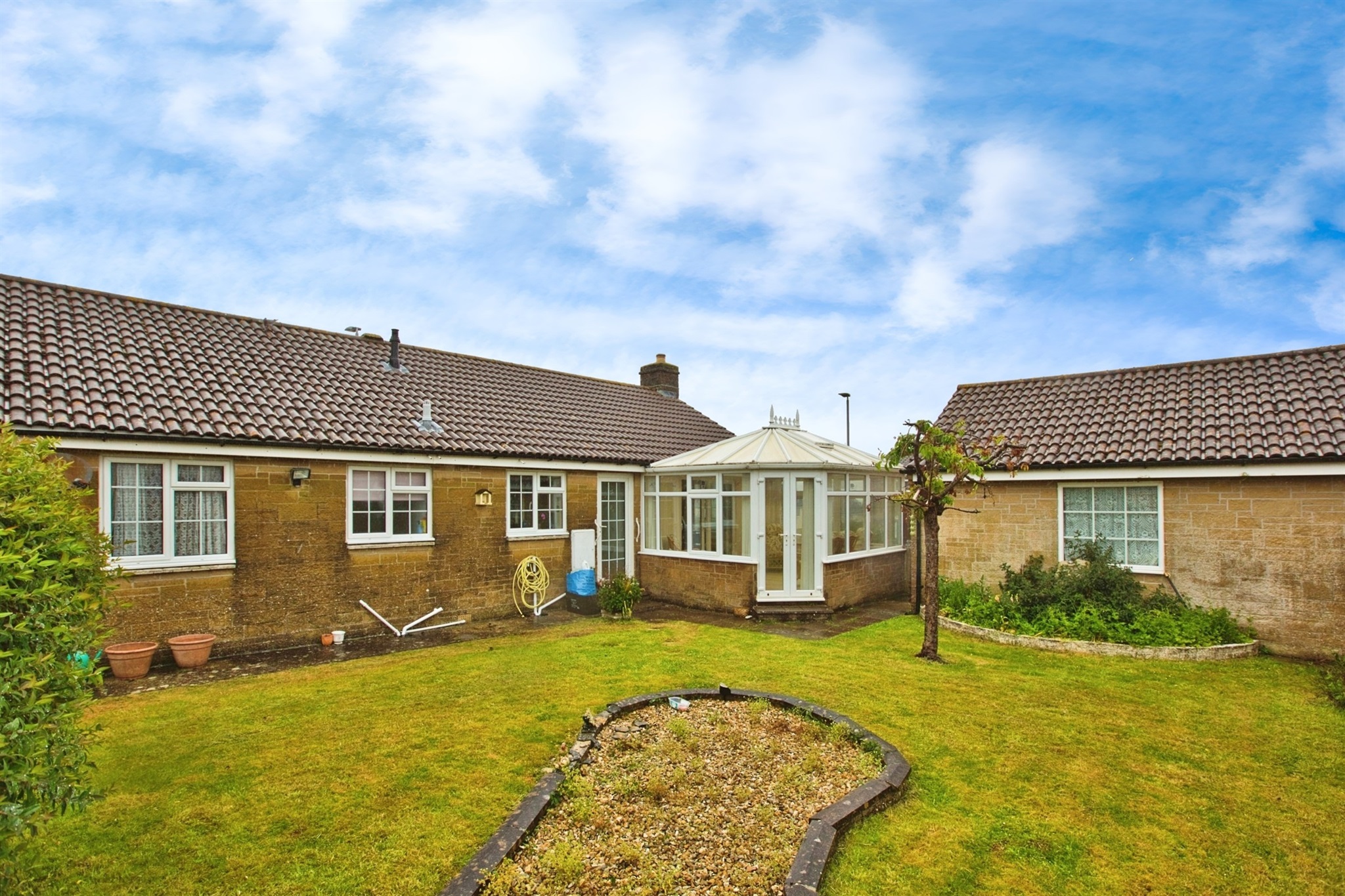 3 bed Detached Bungalow