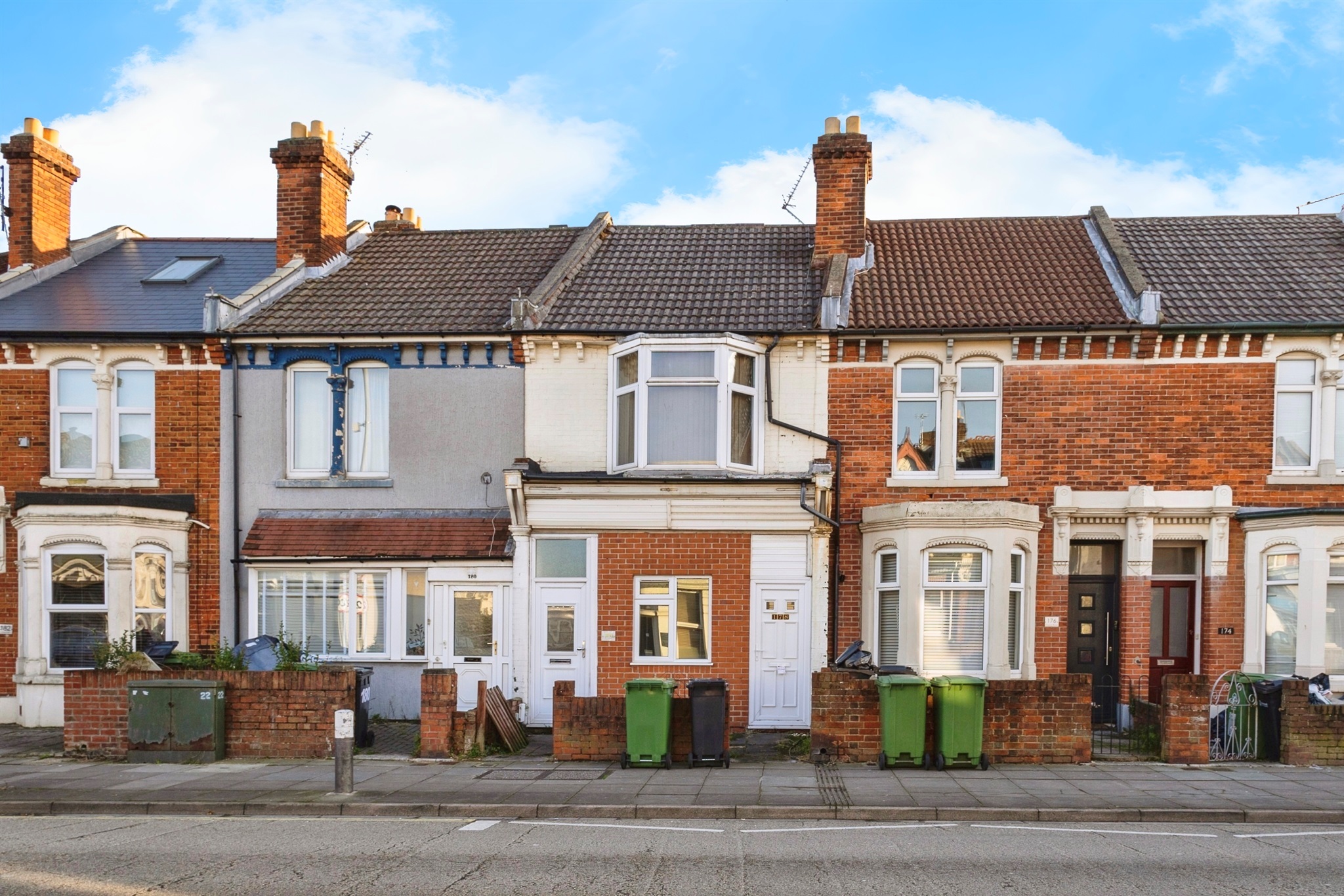 1 bed Ground Flat