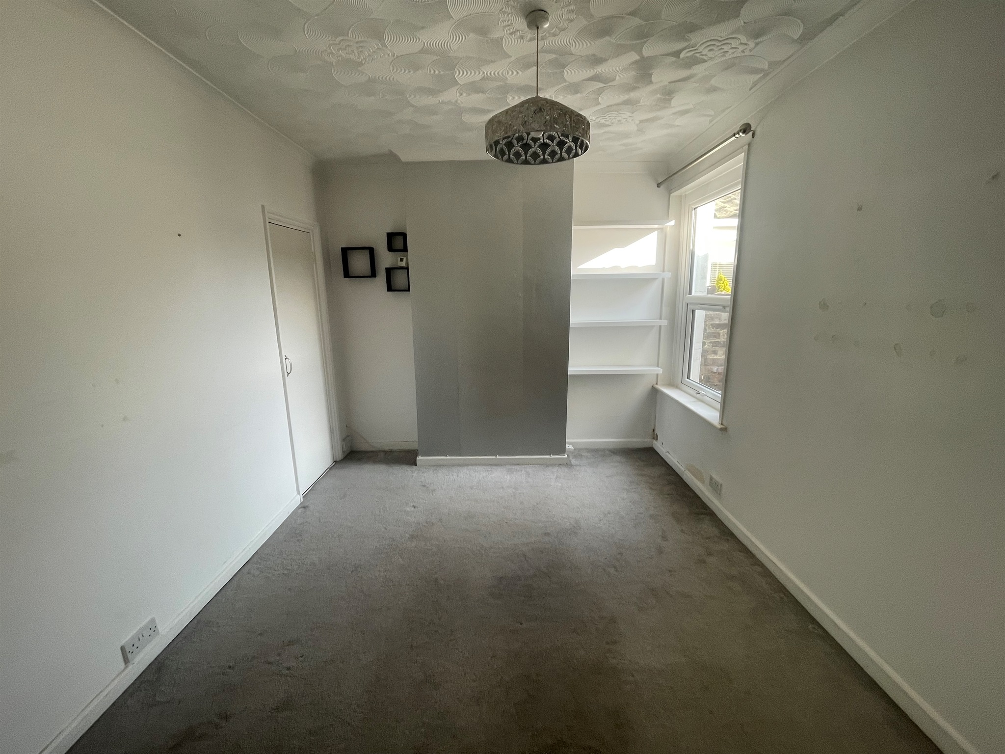 2 bed Terraced