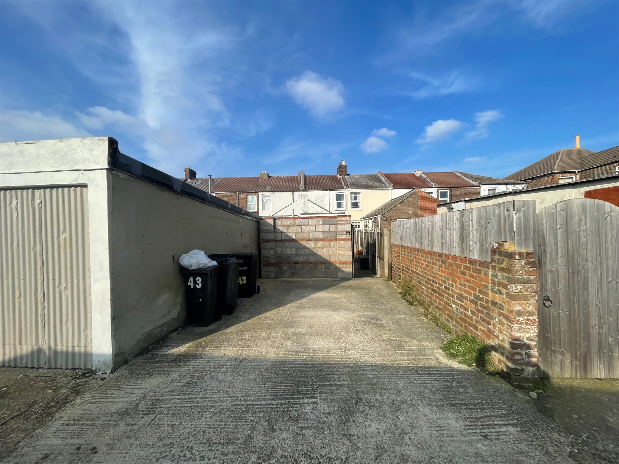 2 bed Terraced