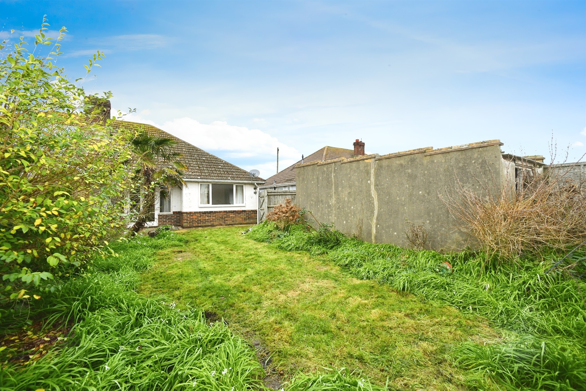 2 bed Semi-Detached Bungalow