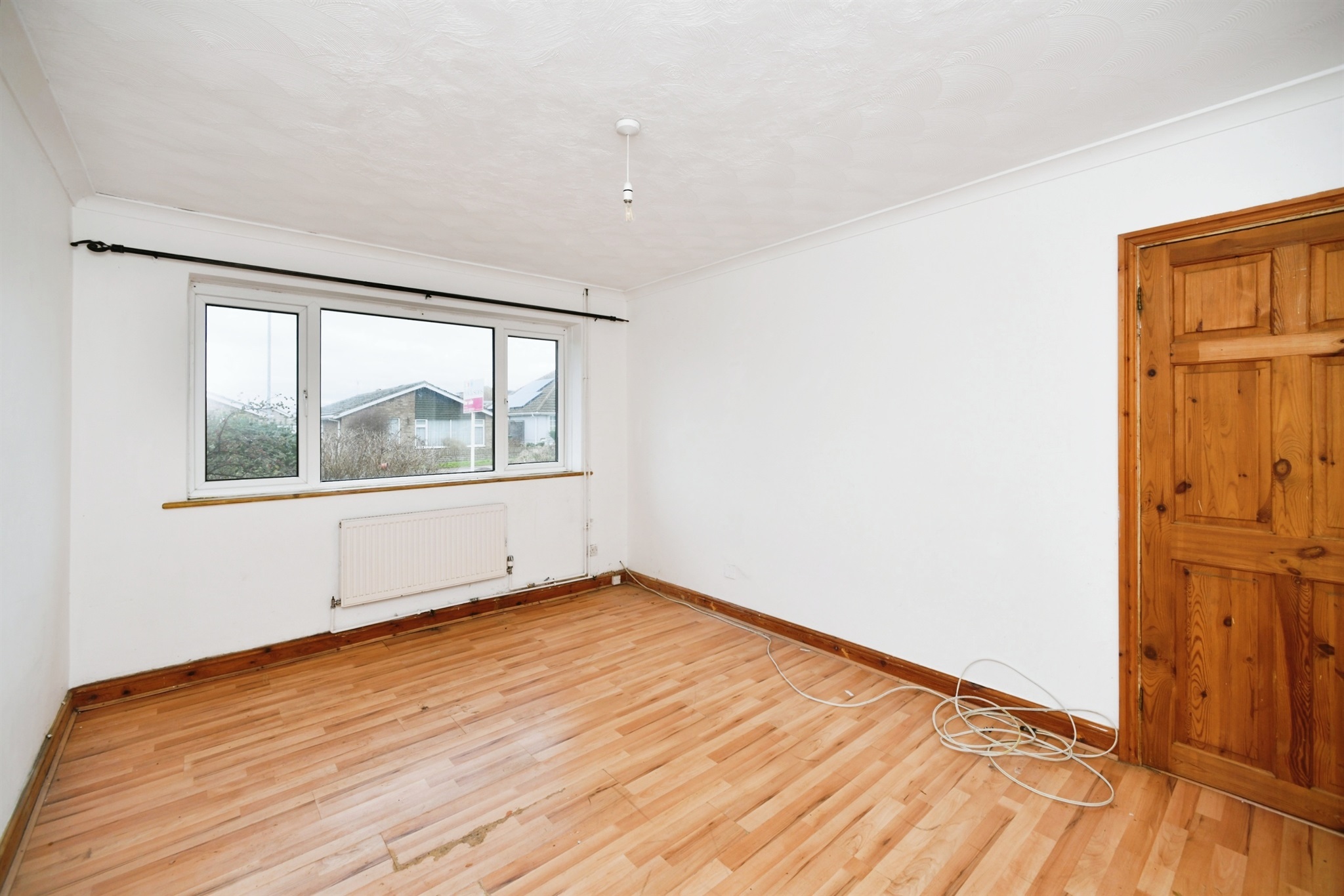 2 bed Semi-Detached Bungalow