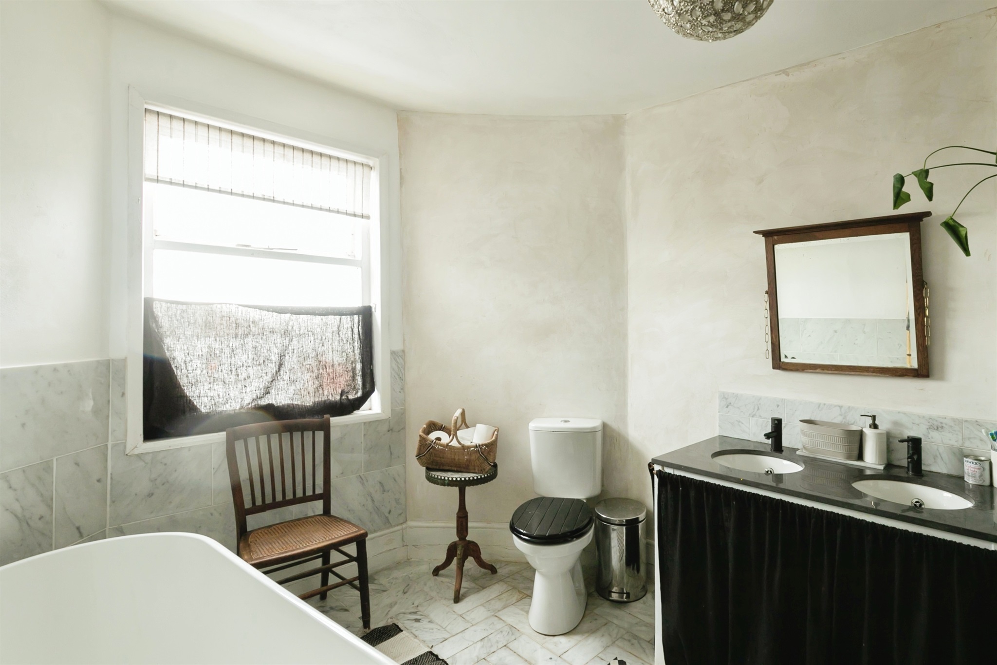 4 bed End of Terrace