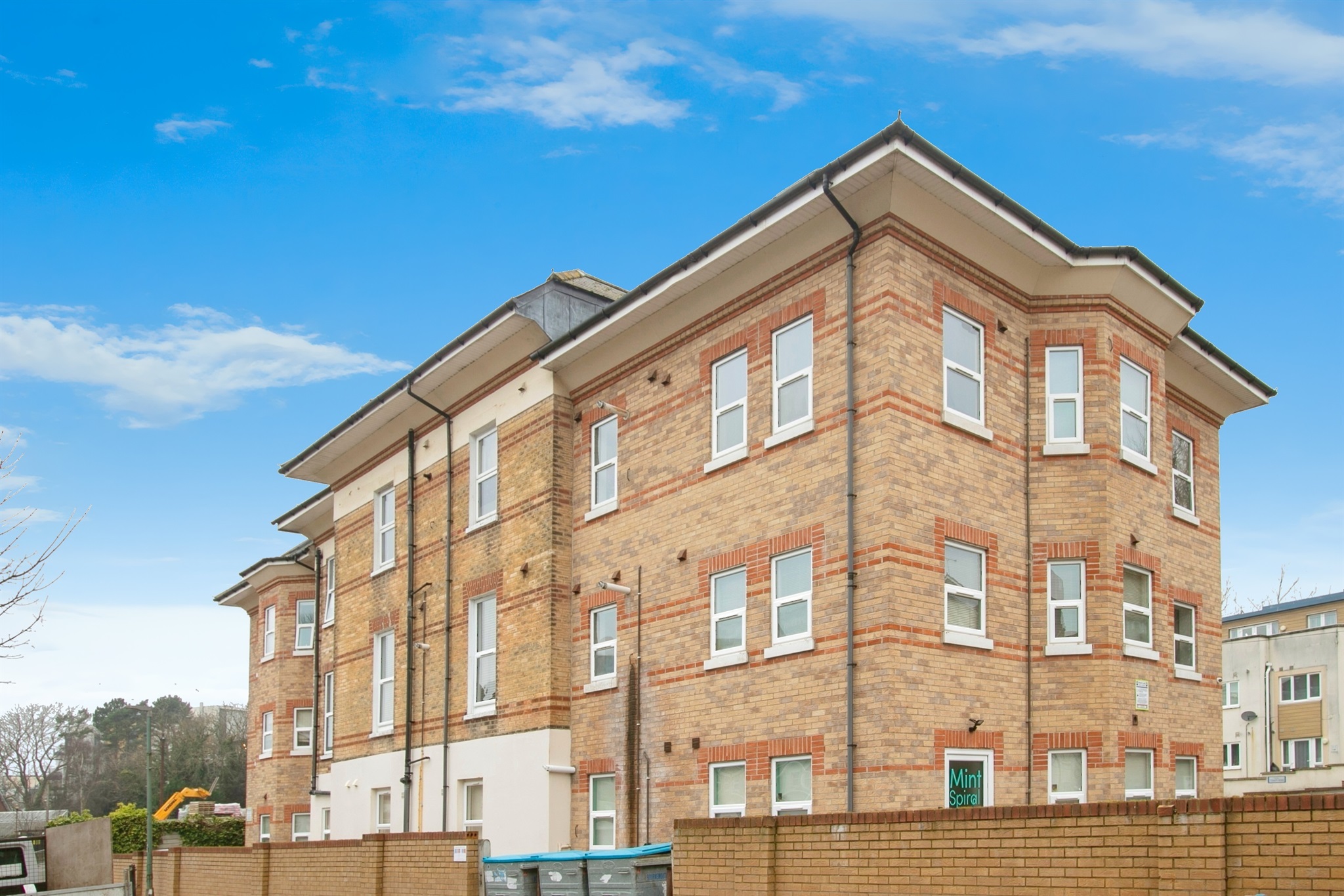2 bed Apartment