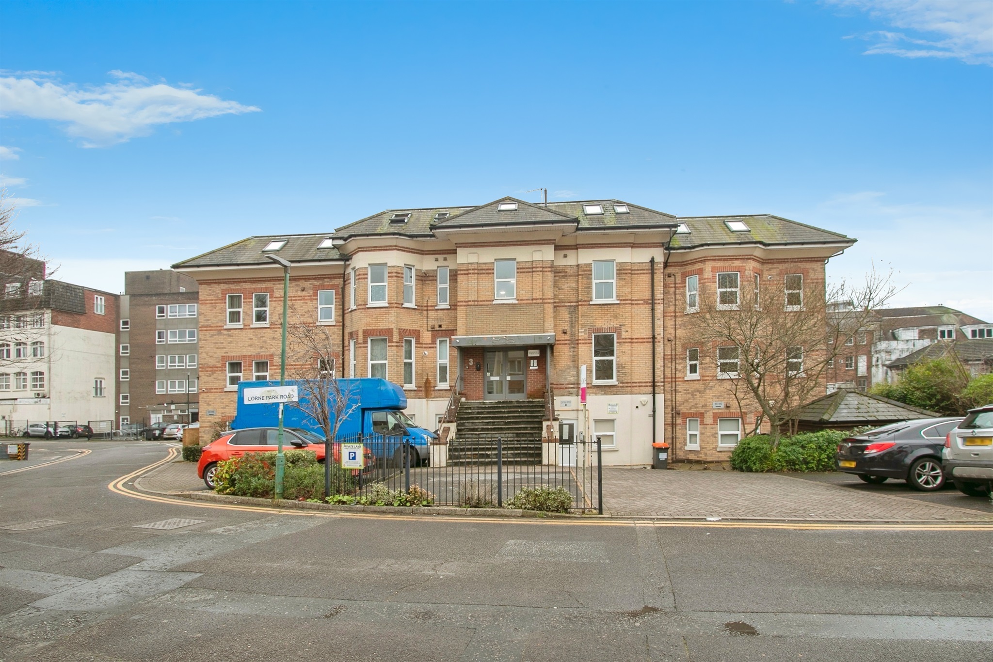 2 bed Apartment