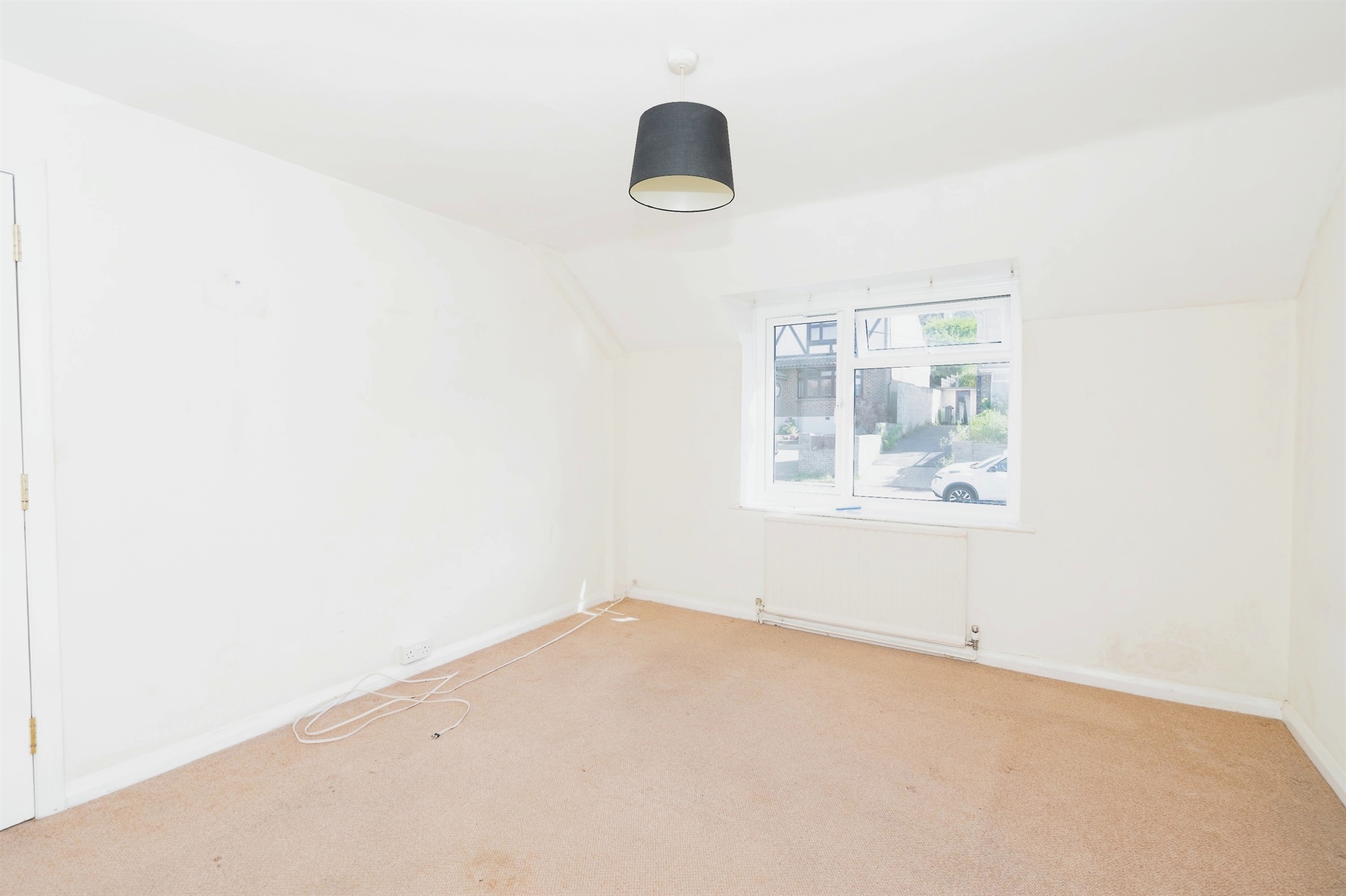 4 bed Semi-Detached