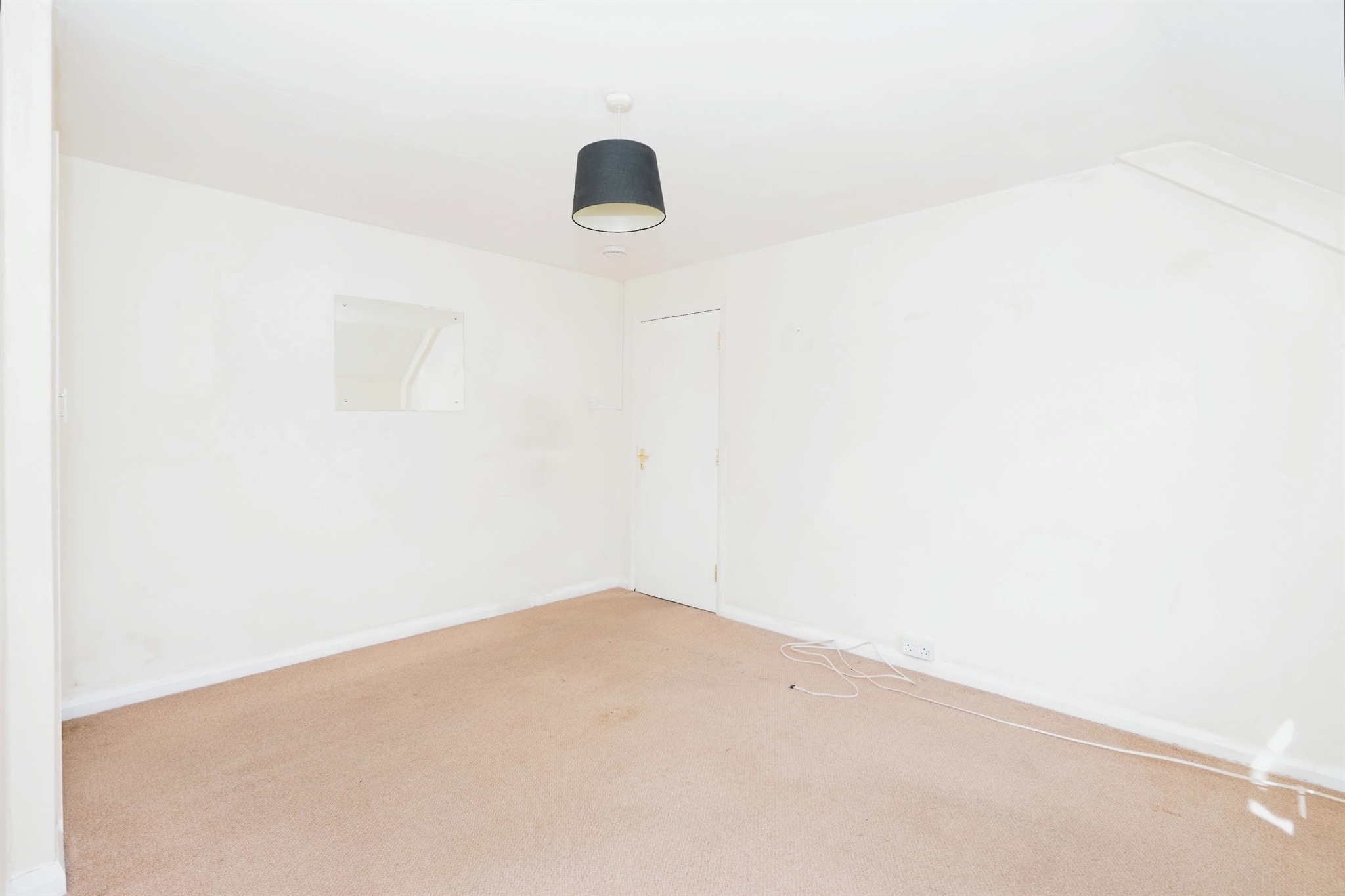 4 bed Semi-Detached