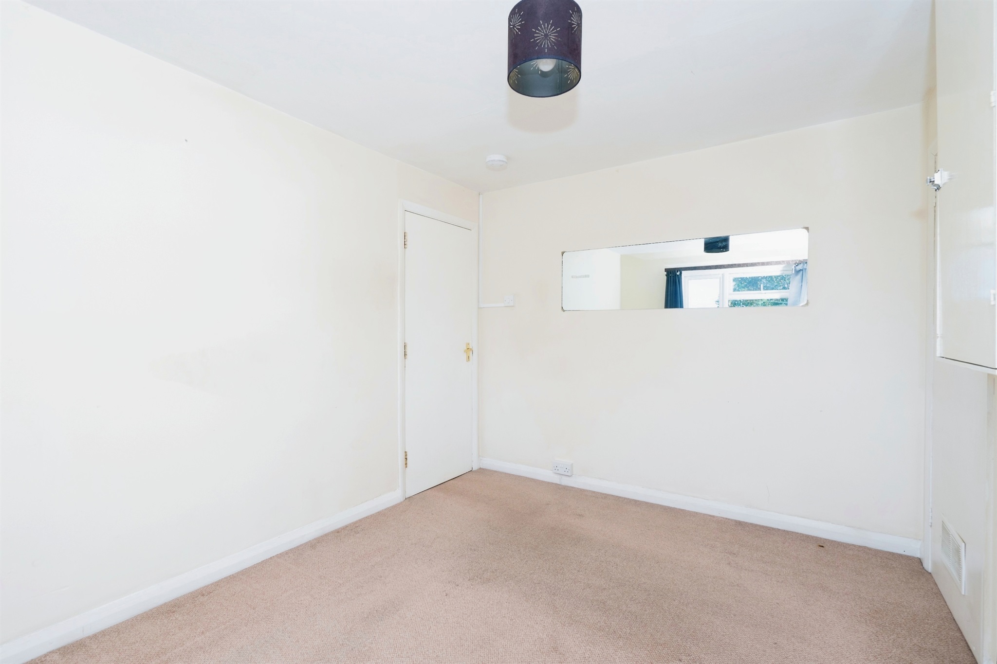4 bed Semi-Detached