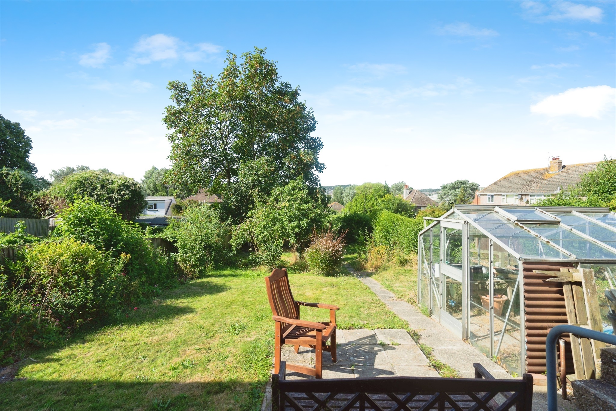 4 bed Semi-Detached