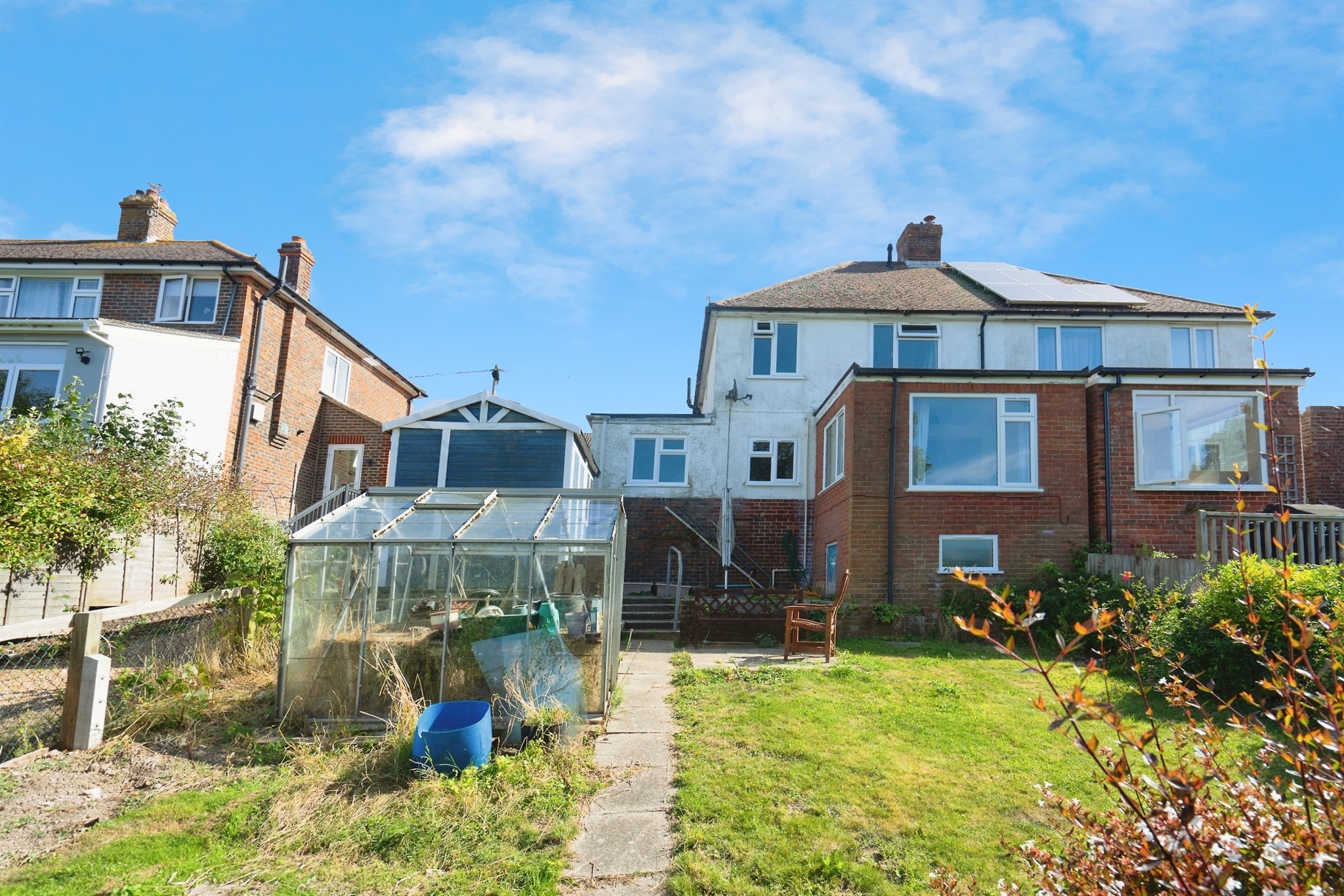 4 bed Semi-Detached