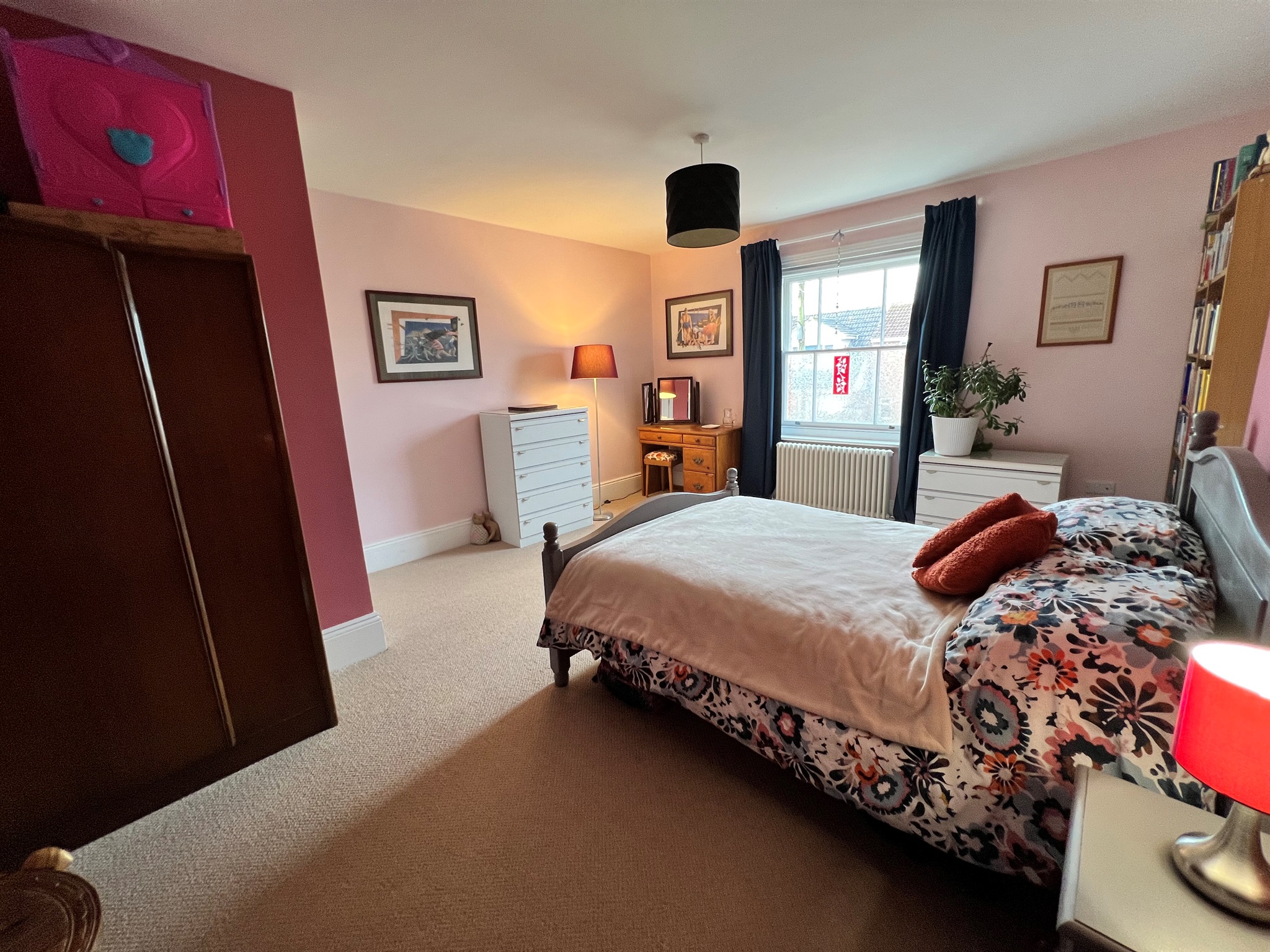 5 bed House