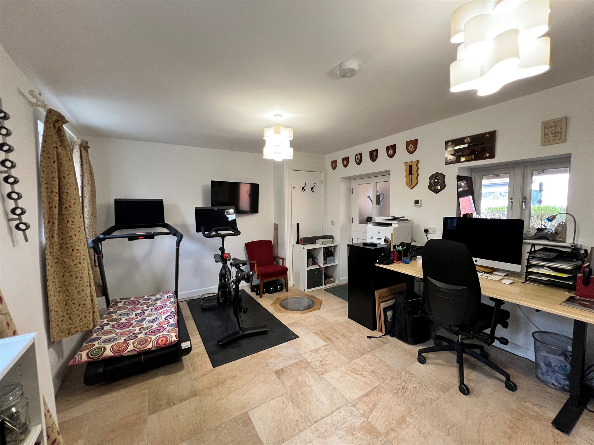 5 bed House