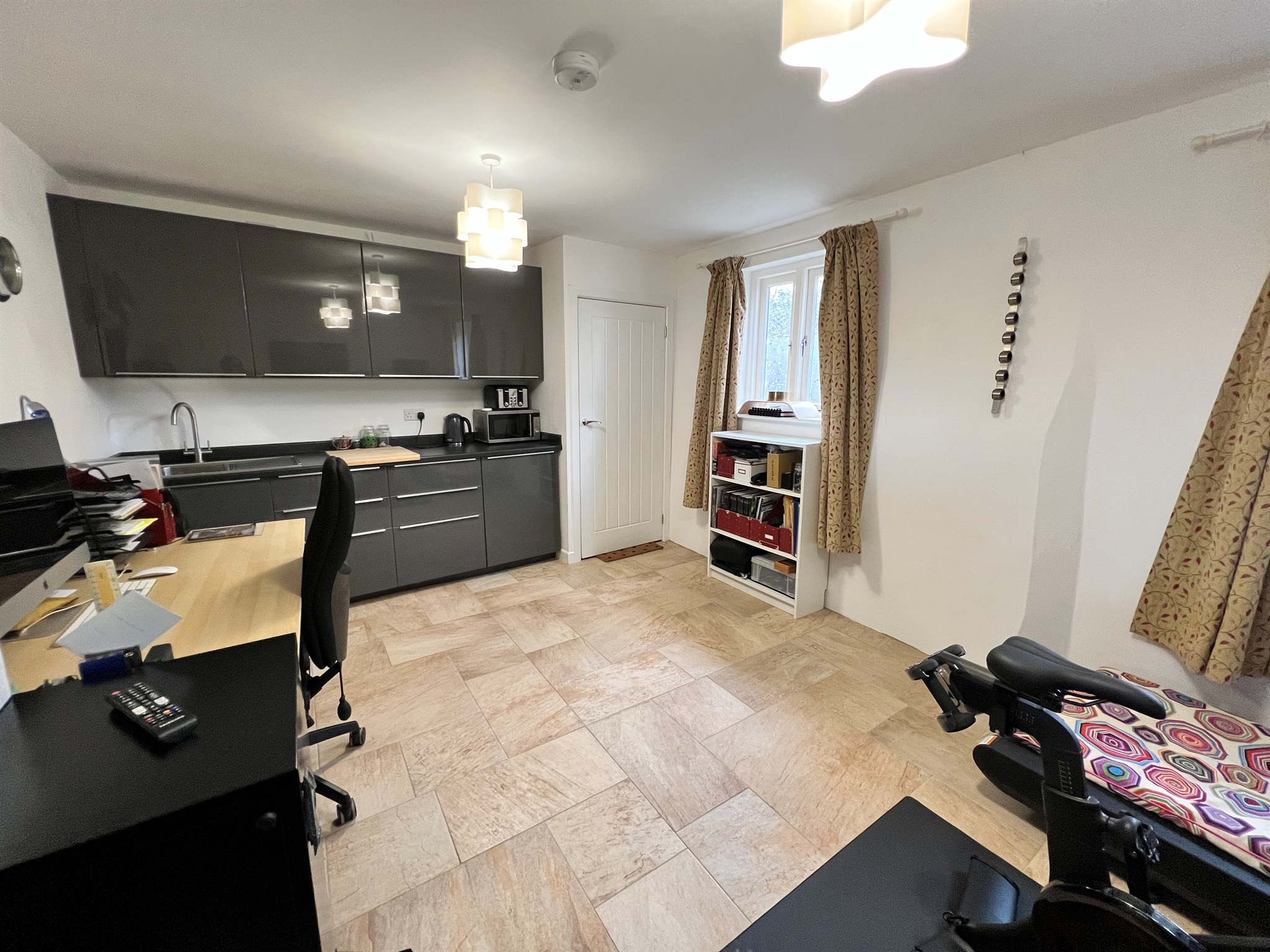 5 bed House