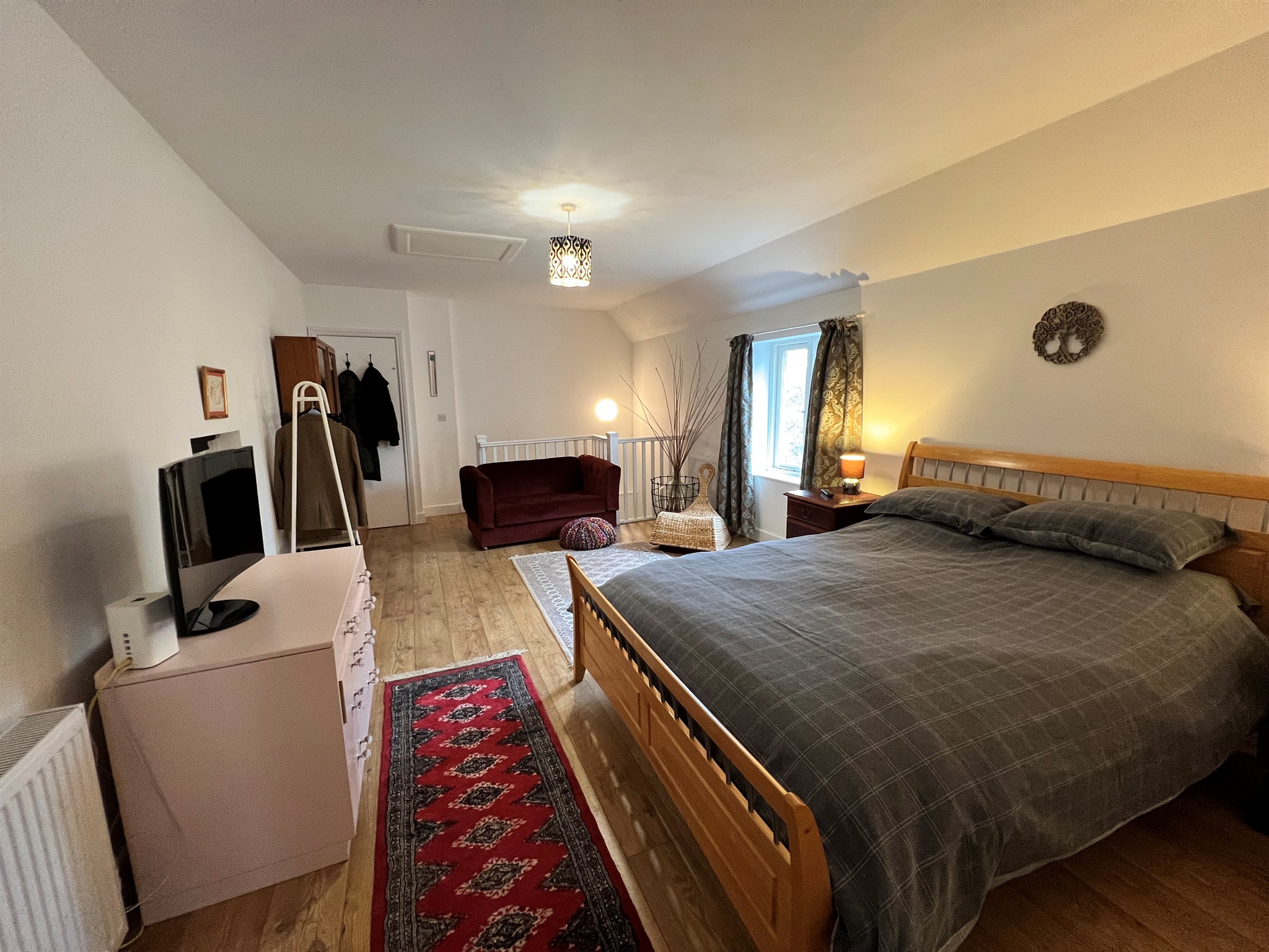 5 bed House