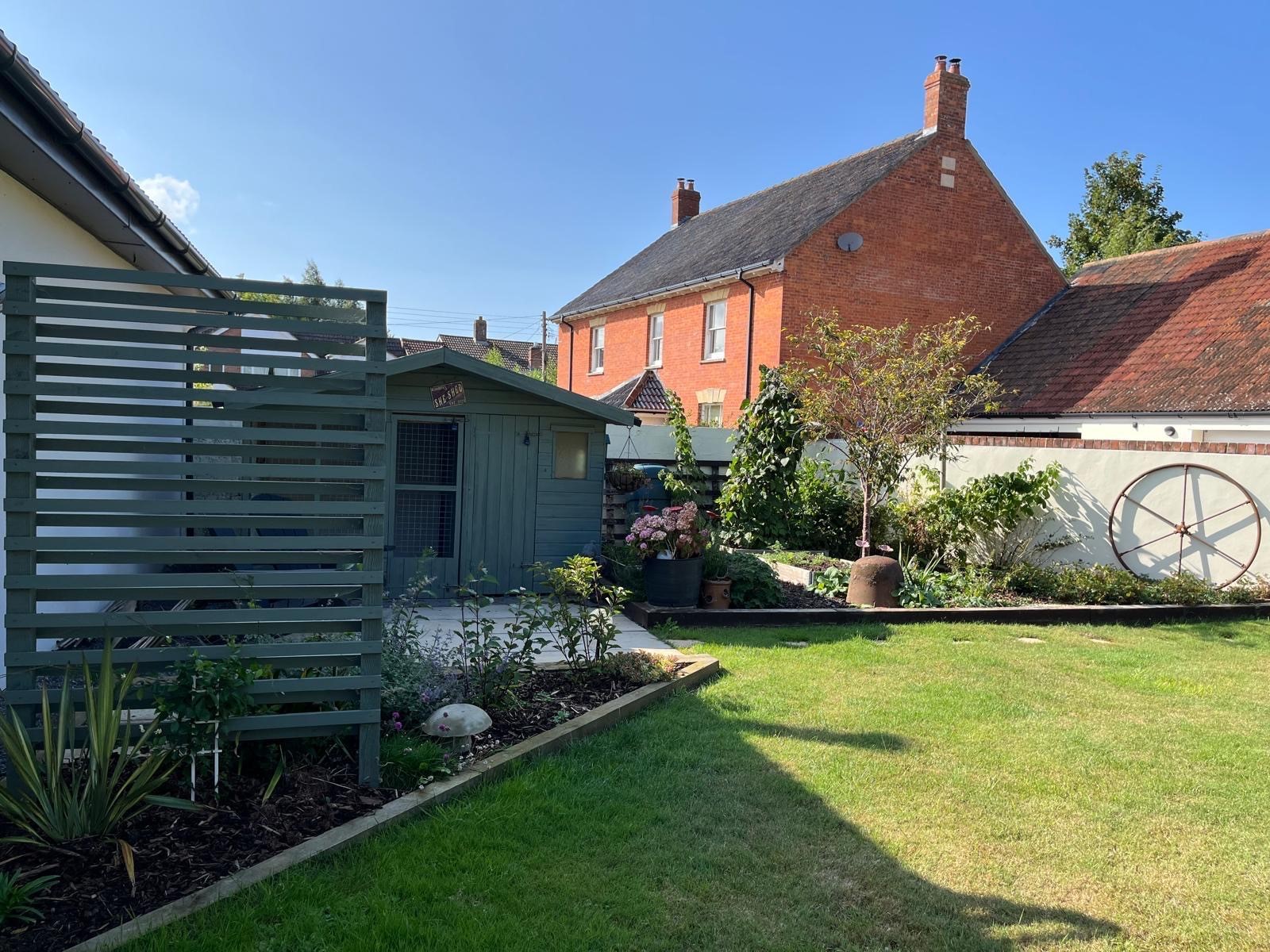 5 bed House