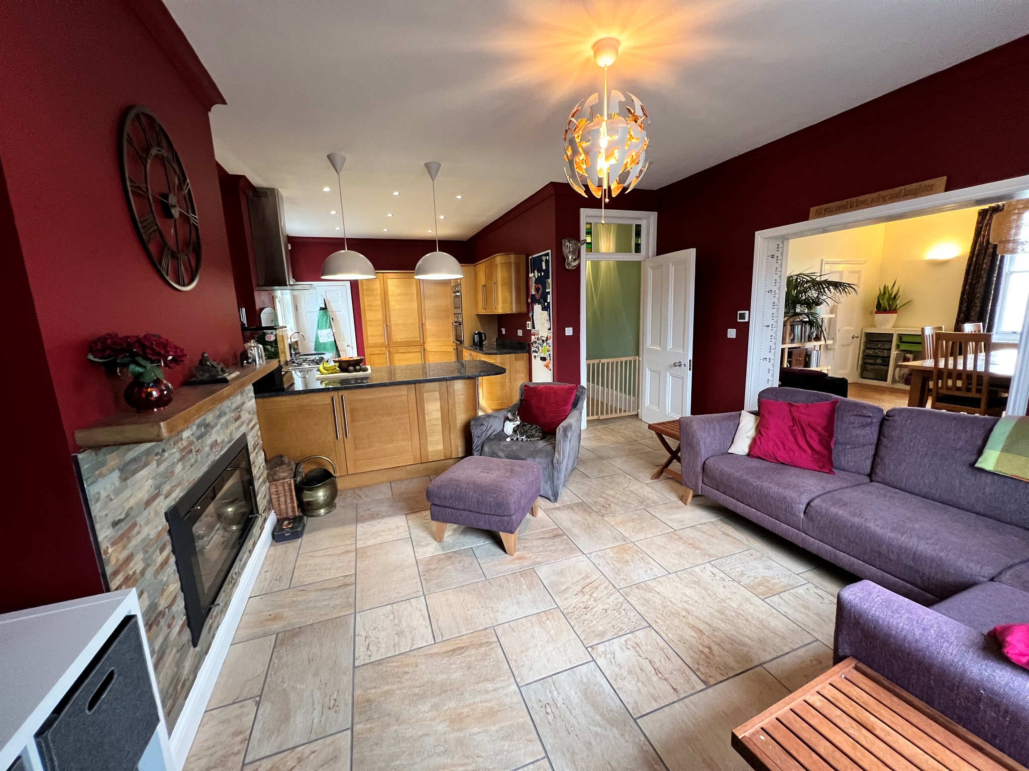 5 bed House