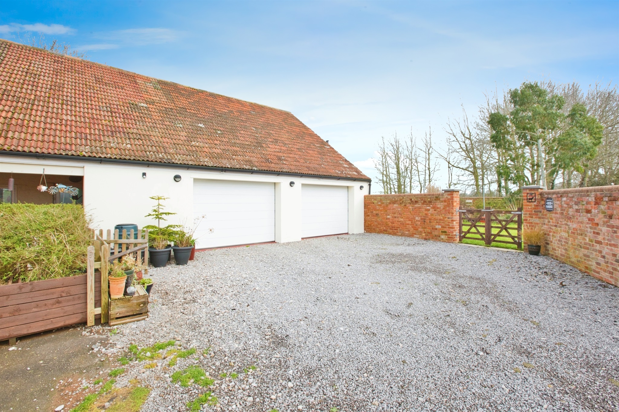 5 bed House