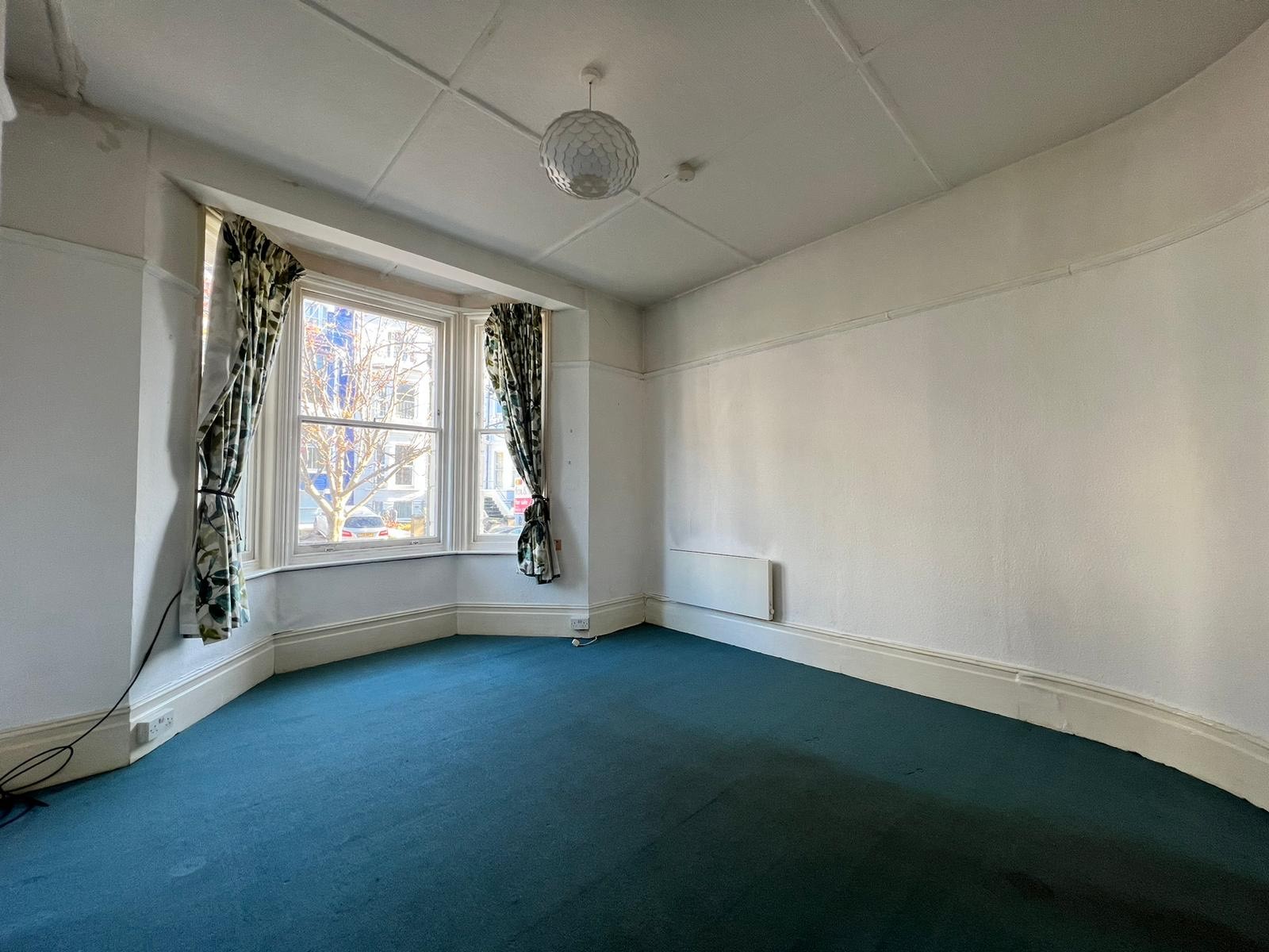 1 bed Ground Flat
