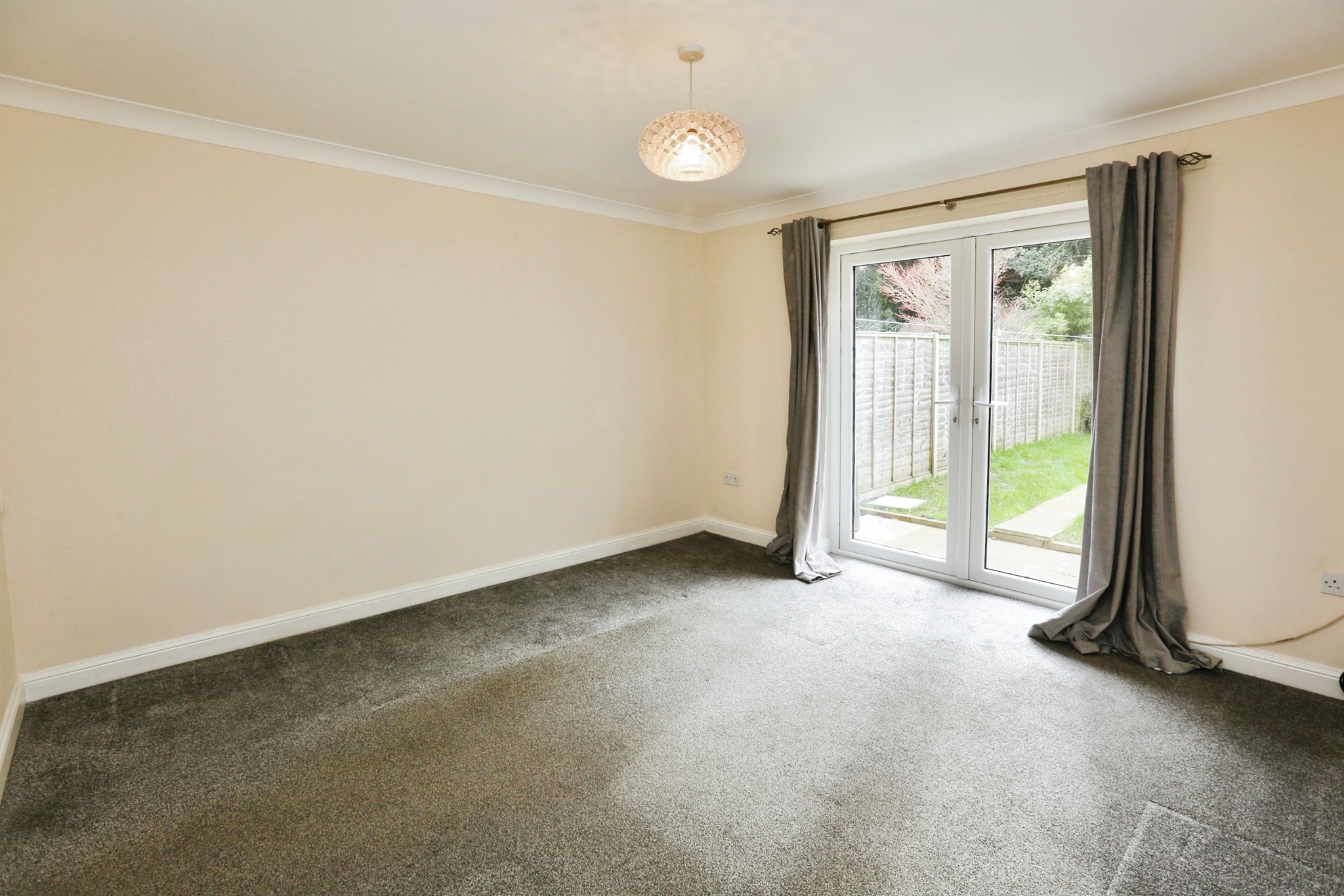 2 bed Terraced