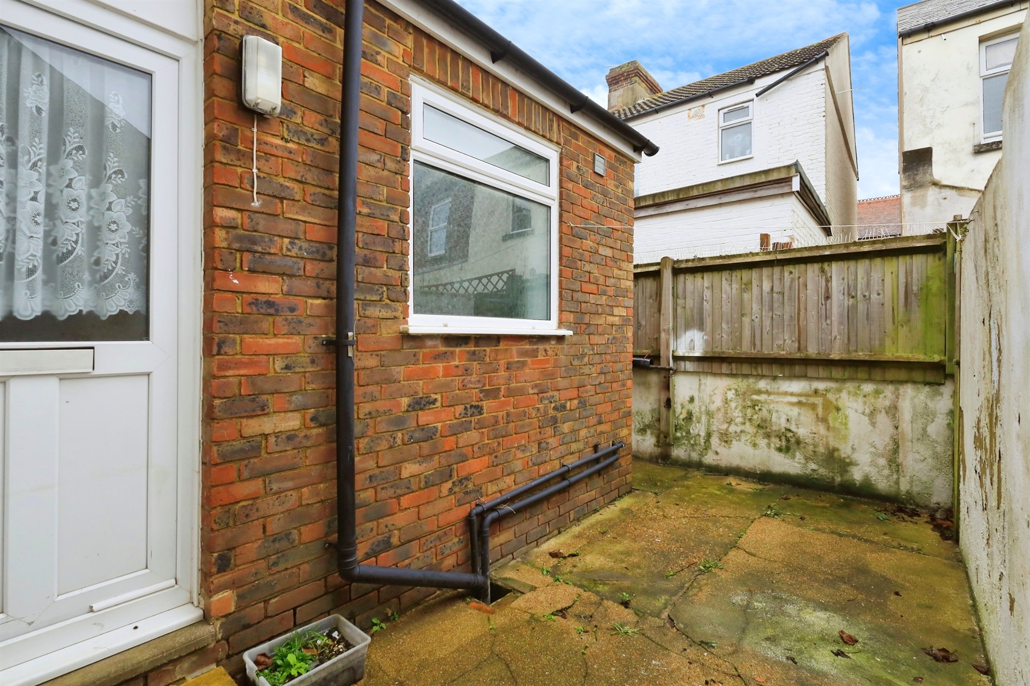 2 bed Terraced