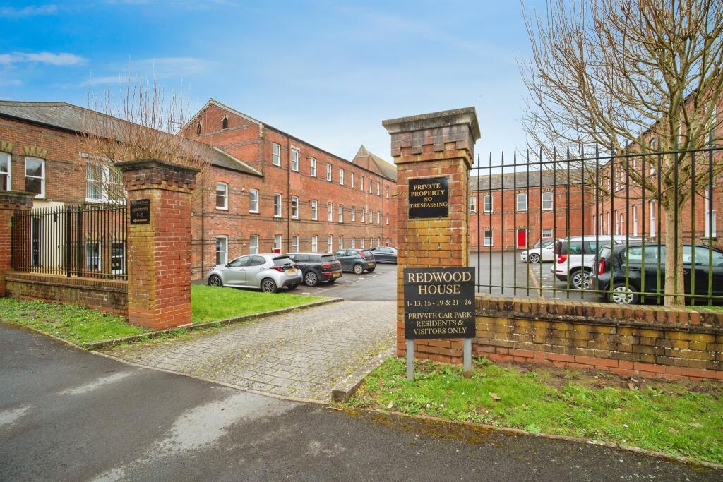 2 bed Apartment