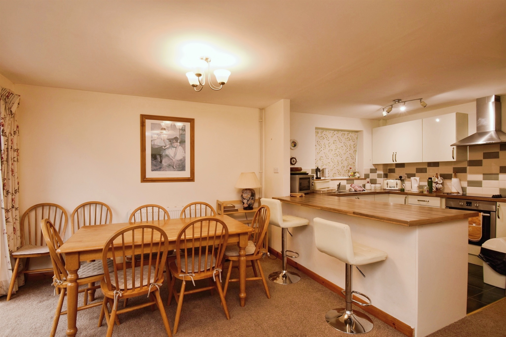 4 bed Guest House