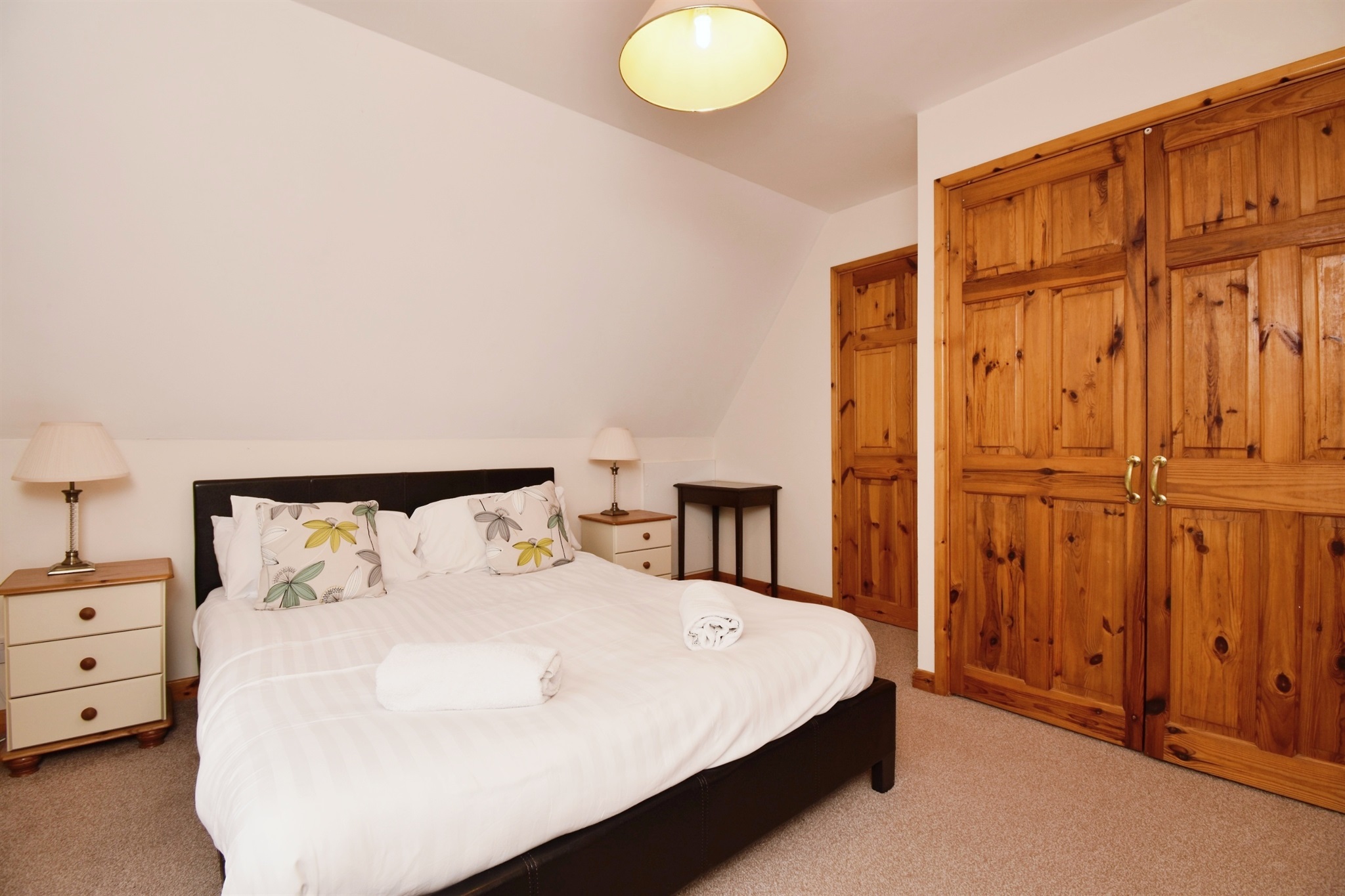 4 bed Guest House