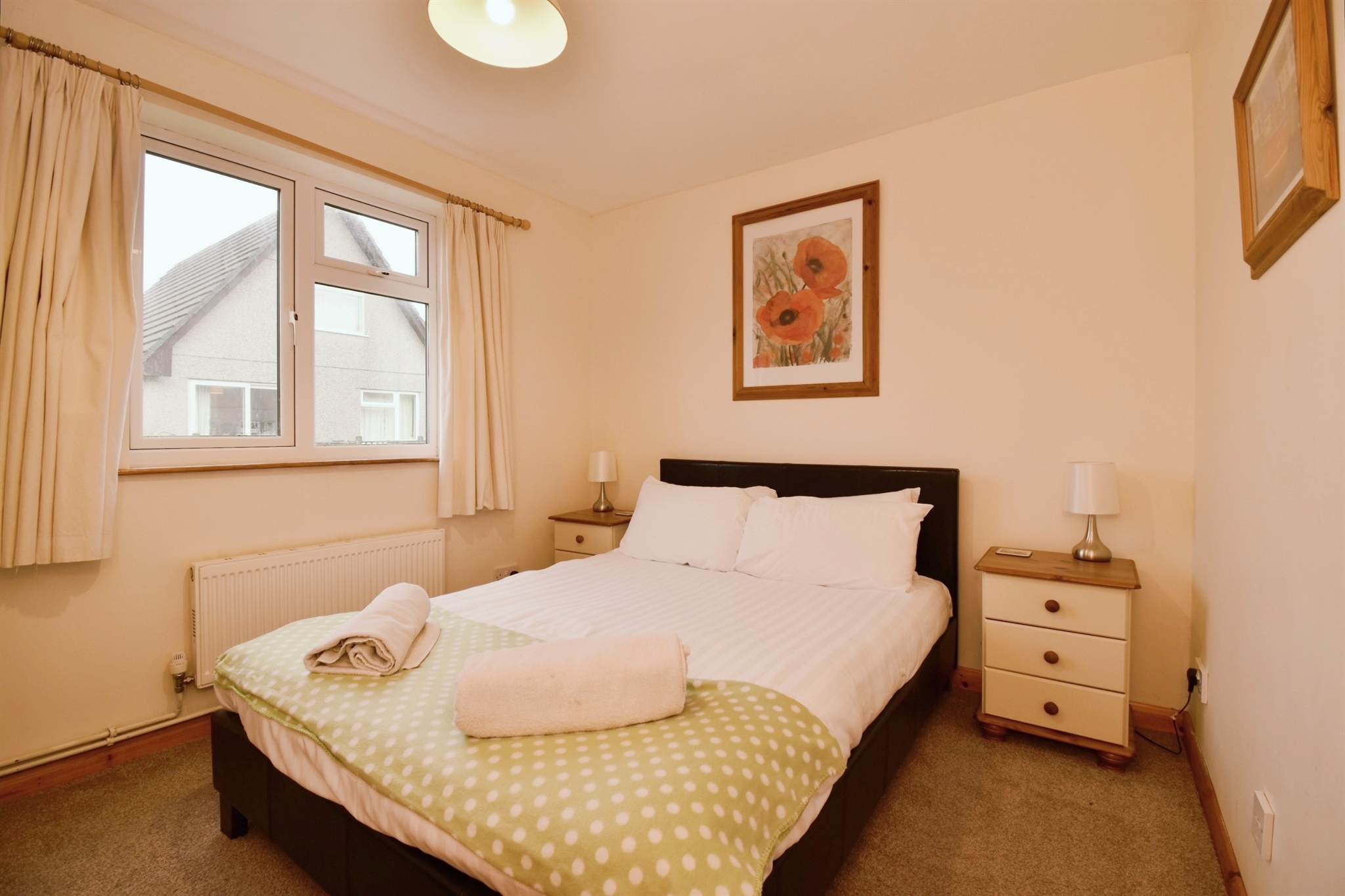 4 bed Guest House