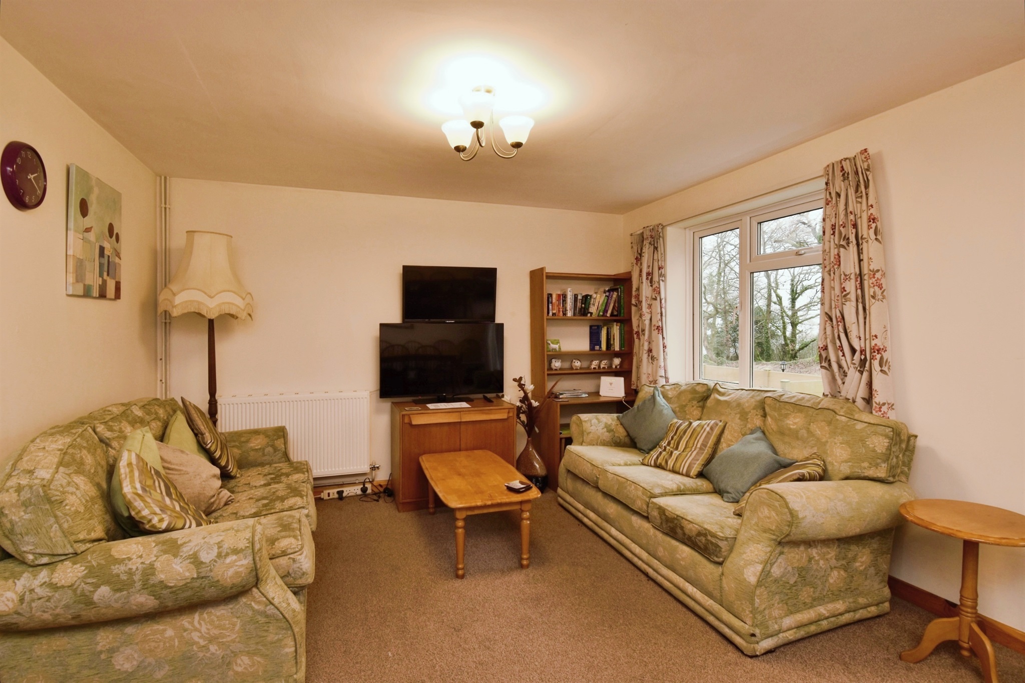 4 bed Guest House