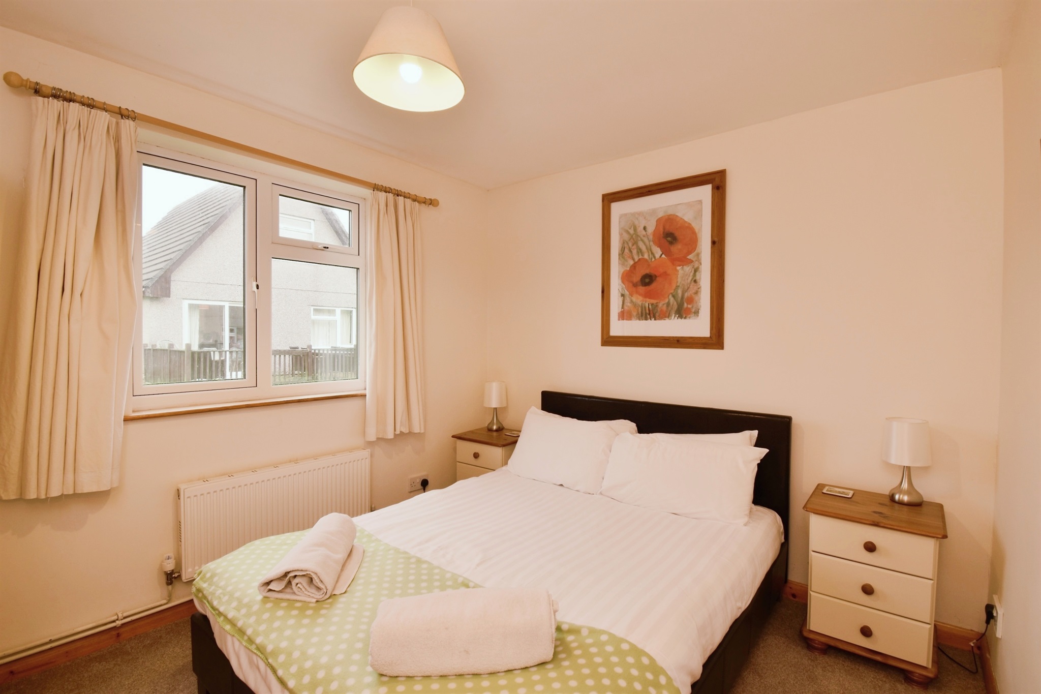 4 bed Guest House