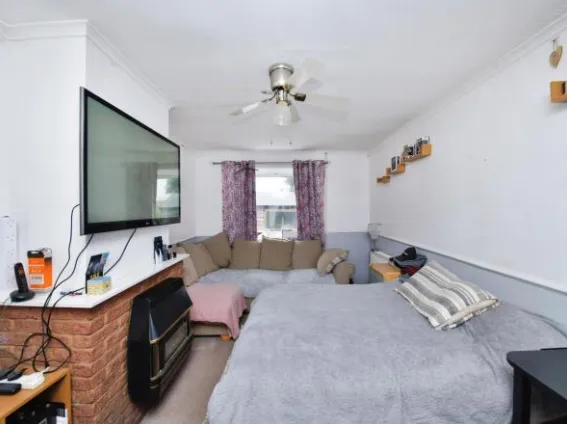 2 bed Terraced