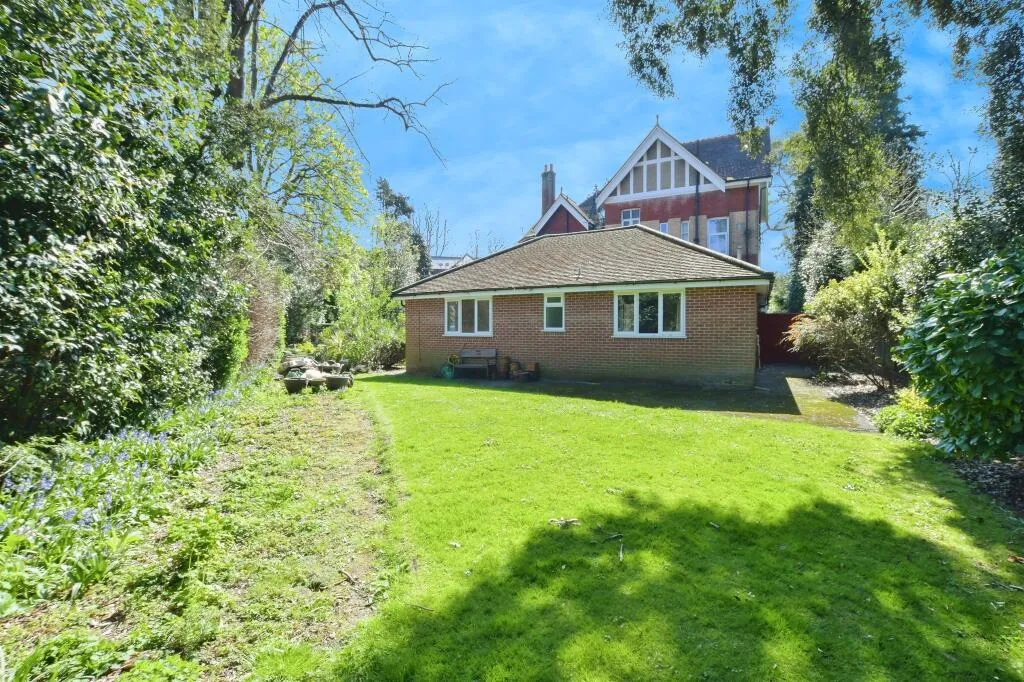 2 bed Terraced Bungalow